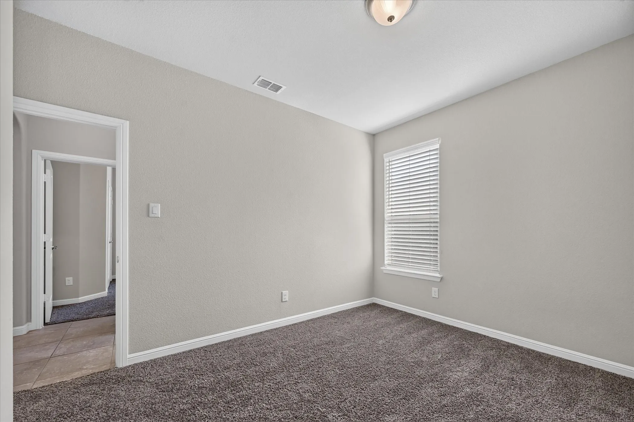 Single Family Residence For Sale in Denton County , 2508 Clay Creek Lane, Fort Worth, Texas 76177, 3 Bedroom, 2 Bathroom, 2 Garage spaces, 2,031 Sqft, built in 2019, mls#21384834, Real Estate Agent in Fort Worth, Homes For Sale in Denton county, Homes For Sale in Fort Worth, Realtor in Fort Worth Texas, Real Estate Brokerage Independent Realty Texas, Luminita Cordes Realtor