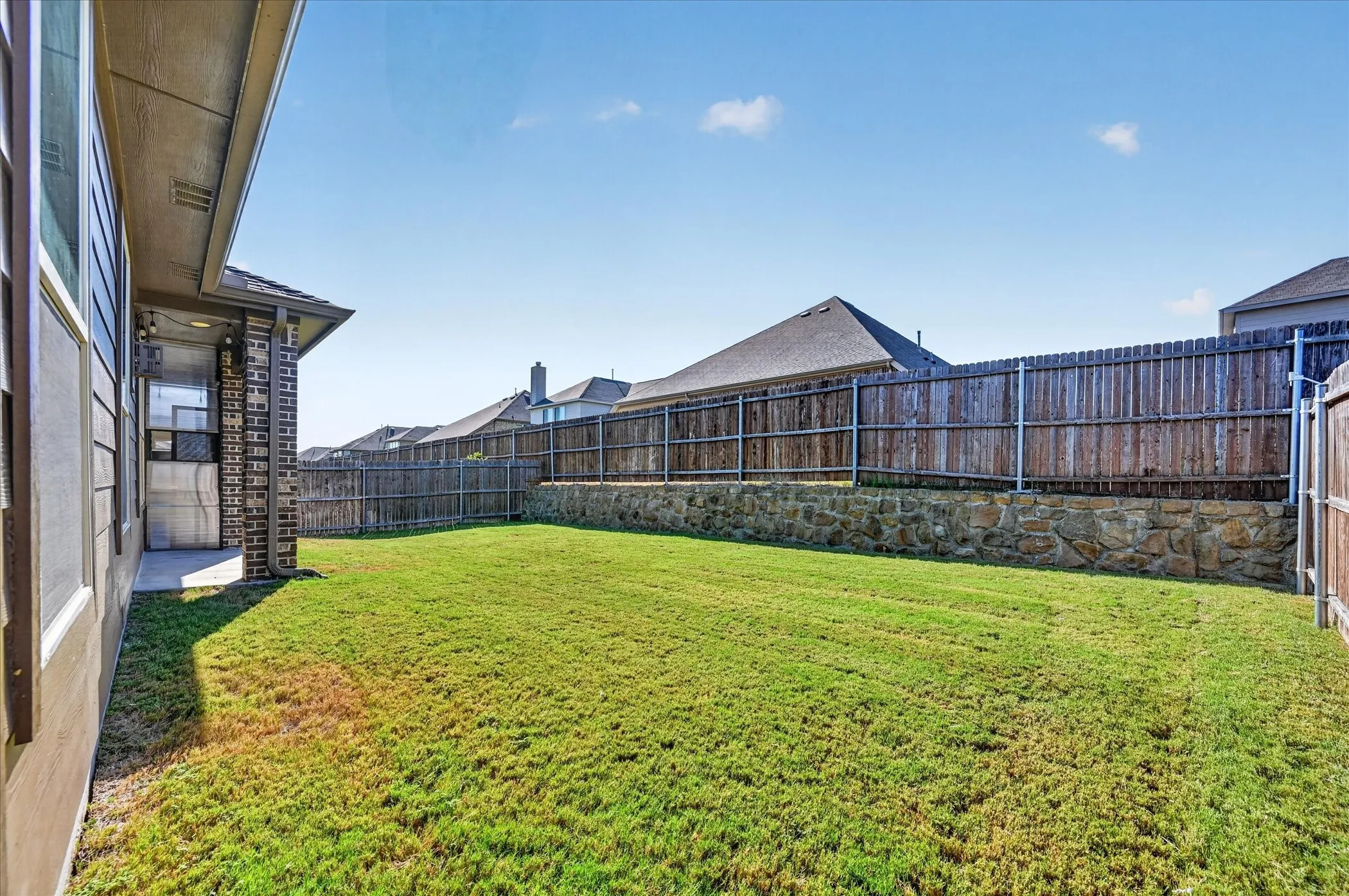 Single Family Residence For Sale in Denton County , 2508 Clay Creek Lane, Fort Worth, Texas 76177, 3 Bedroom, 2 Bathroom, 2 Garage spaces, 2,031 Sqft, built in 2019, mls#21384834, Real Estate Agent in Fort Worth, Homes For Sale in Denton county, Homes For Sale in Fort Worth, Realtor in Fort Worth Texas, Real Estate Brokerage Independent Realty Texas, Luminita Cordes Realtor