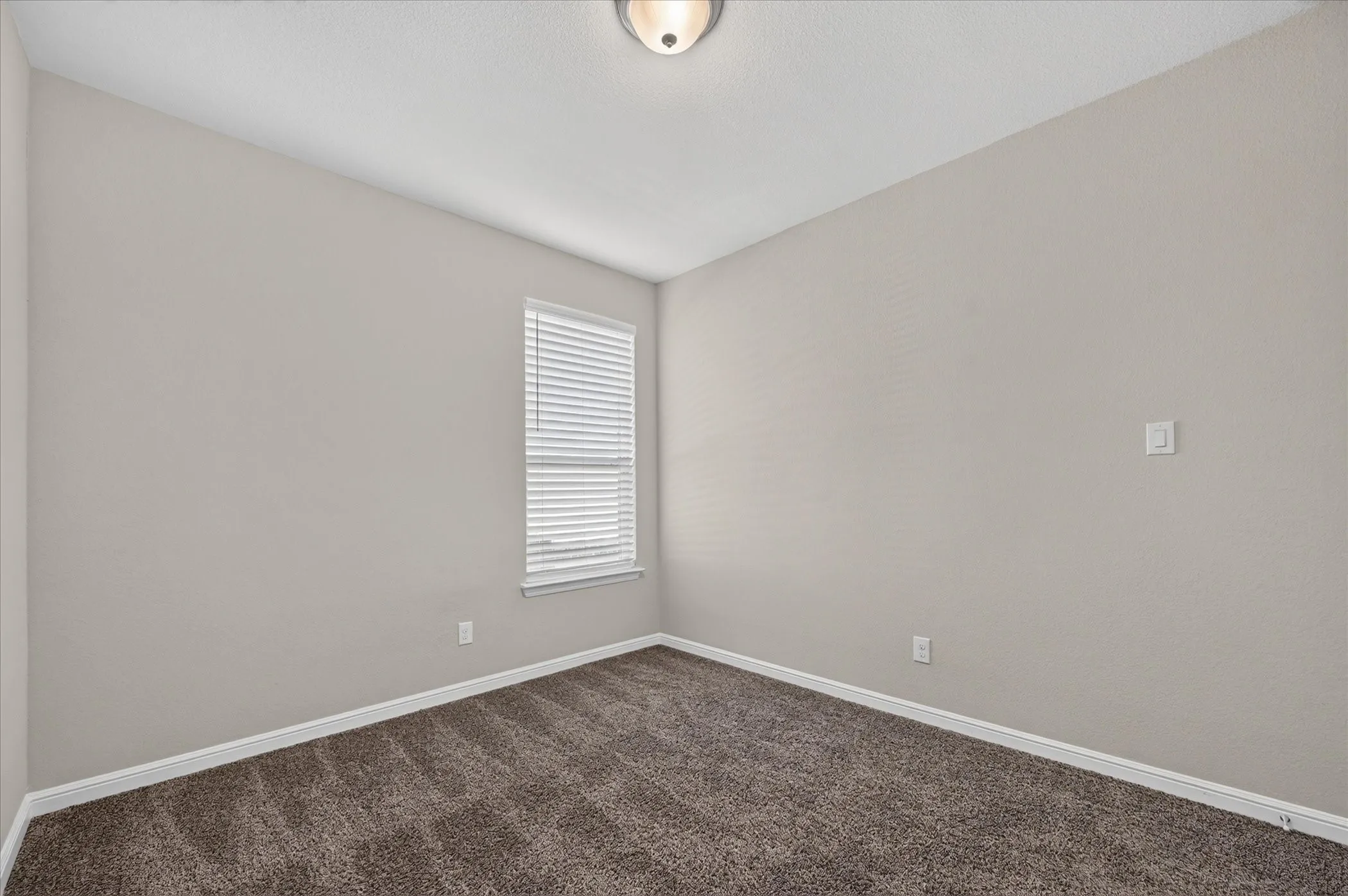 Single Family Residence For Sale in Denton County , 2508 Clay Creek Lane, Fort Worth, Texas 76177, 3 Bedroom, 2 Bathroom, 2 Garage spaces, 2,031 Sqft, built in 2019, mls#21384834, Real Estate Agent in Fort Worth, Homes For Sale in Denton county, Homes For Sale in Fort Worth, Realtor in Fort Worth Texas, Real Estate Brokerage Independent Realty Texas, Luminita Cordes Realtor
