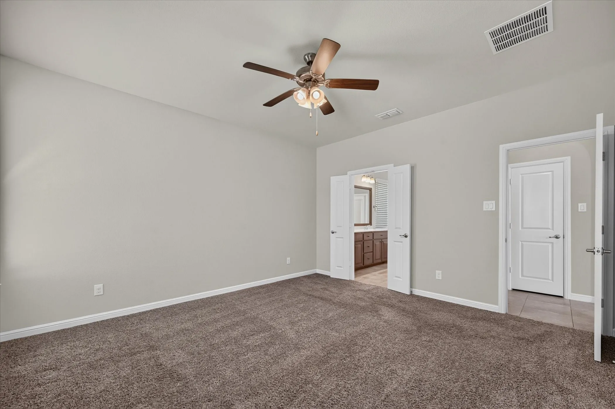 Single Family Residence For Sale in Denton County , 2508 Clay Creek Lane, Fort Worth, Texas 76177, 3 Bedroom, 2 Bathroom, 2 Garage spaces, 2,031 Sqft, built in 2019, mls#21384834, Real Estate Agent in Fort Worth, Homes For Sale in Denton county, Homes For Sale in Fort Worth, Realtor in Fort Worth Texas, Real Estate Brokerage Independent Realty Texas, Luminita Cordes Realtor