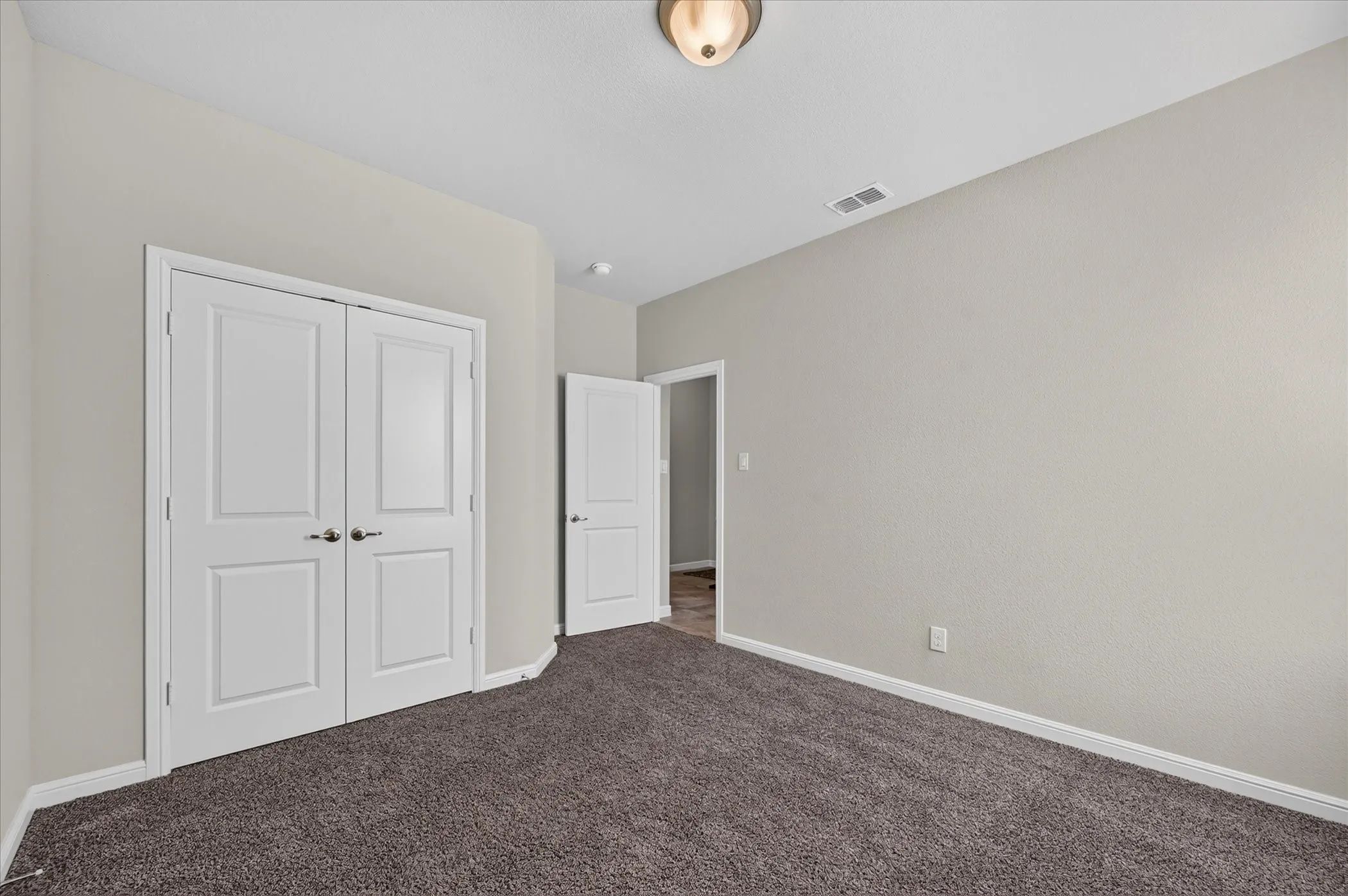 Single Family Residence For Sale in Denton County , 2508 Clay Creek Lane, Fort Worth, Texas 76177, 3 Bedroom, 2 Bathroom, 2 Garage spaces, 2,031 Sqft, built in 2019, mls#21384834, Real Estate Agent in Fort Worth, Homes For Sale in Denton county, Homes For Sale in Fort Worth, Realtor in Fort Worth Texas, Real Estate Brokerage Independent Realty Texas, Luminita Cordes Realtor