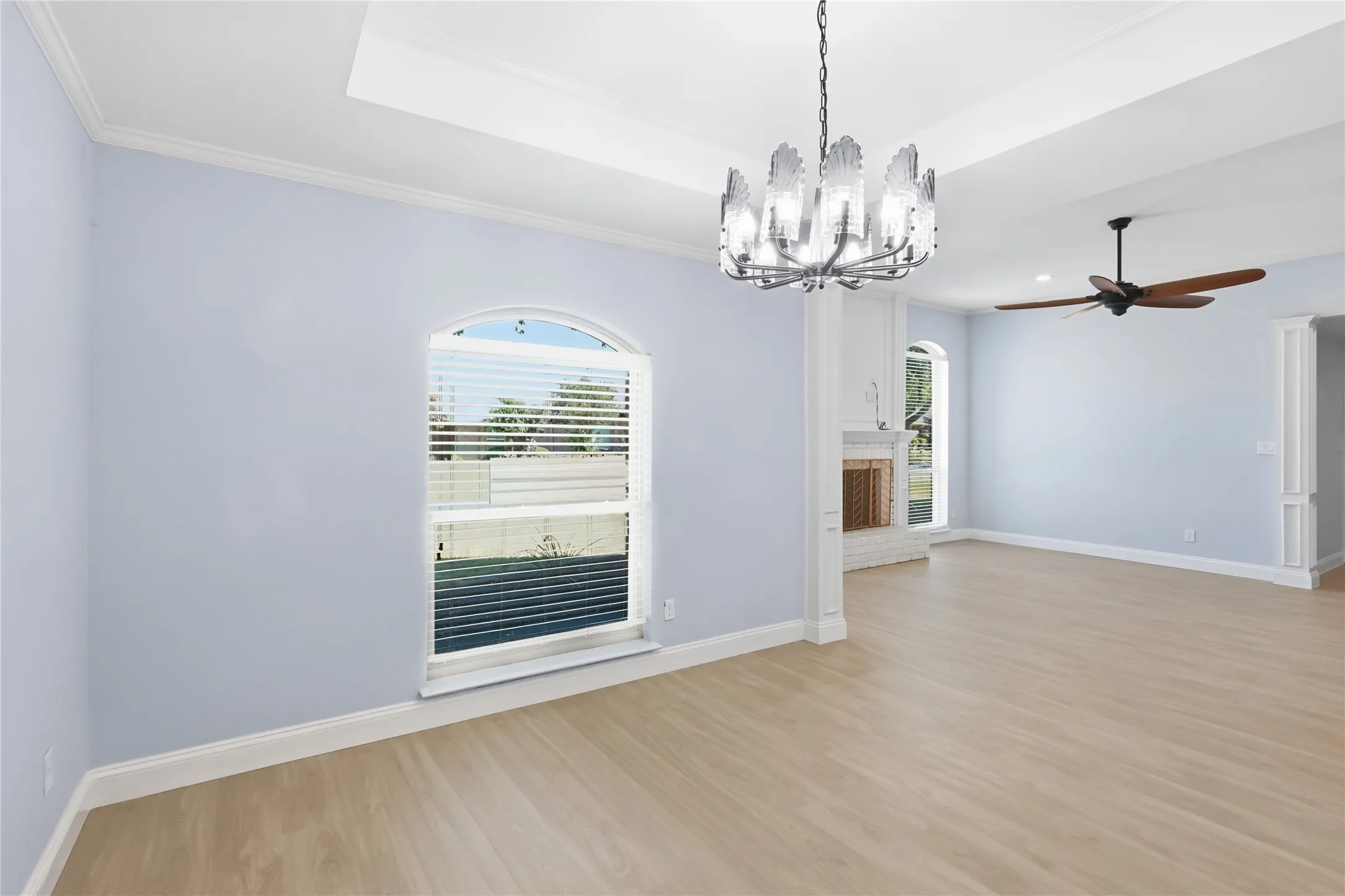 Single Family Residence For Sale in Denton County , 2312 Stone Glen Lane, Carrollton, Texas 75007, 4 Bedroom, 2 Bathroom, 2 Garage spaces, 2,326 Sqft, built in 1983, mls#21374474, Real Estate Agent in Carrollton, Homes For Sale in Denton county, Homes For Sale in Carrollton, Realtor in Carrollton Texas, Real Estate Brokerage Independent Realty Texas, Luminita Cordes Realtor