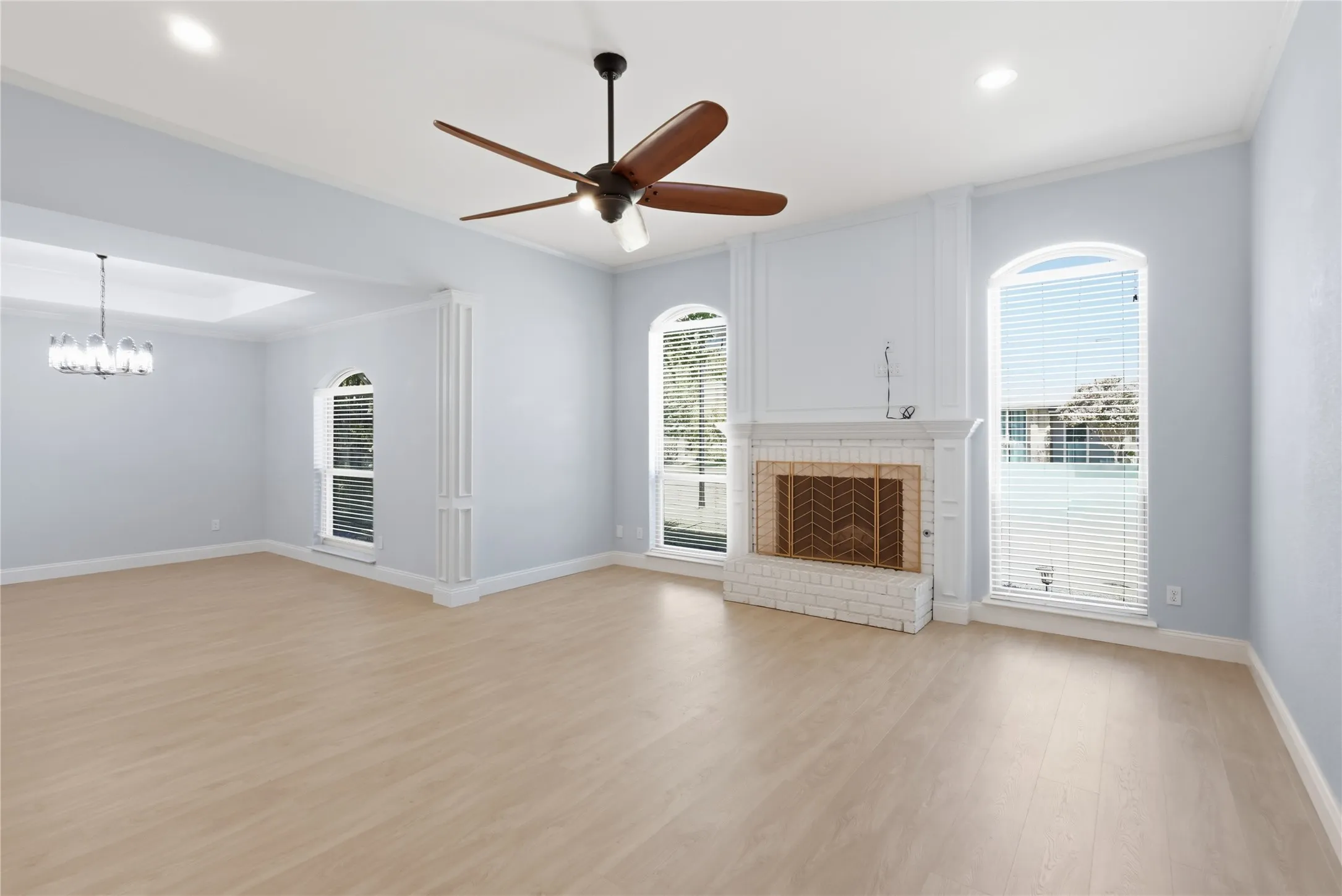 Single Family Residence For Sale in Denton County , 2312 Stone Glen Lane, Carrollton, Texas 75007, 4 Bedroom, 2 Bathroom, 2 Garage spaces, 2,326 Sqft, built in 1983, mls#21374474, Real Estate Agent in Carrollton, Homes For Sale in Denton county, Homes For Sale in Carrollton, Realtor in Carrollton Texas, Real Estate Brokerage Independent Realty Texas, Luminita Cordes Realtor
