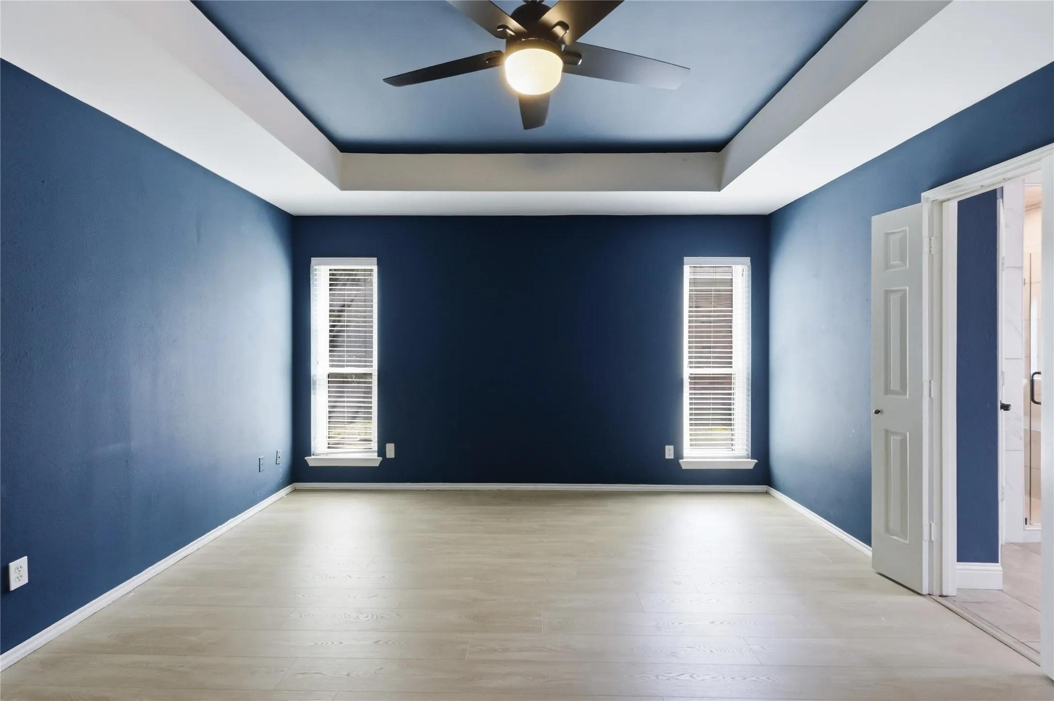 Single Family Residence For Sale in Denton County , 2312 Stone Glen Lane, Carrollton, Texas 75007, 4 Bedroom, 2 Bathroom, 2 Garage spaces, 2,326 Sqft, built in 1983, mls#21374474, Real Estate Agent in Carrollton, Homes For Sale in Denton county, Homes For Sale in Carrollton, Realtor in Carrollton Texas, Real Estate Brokerage Independent Realty Texas, Luminita Cordes Realtor