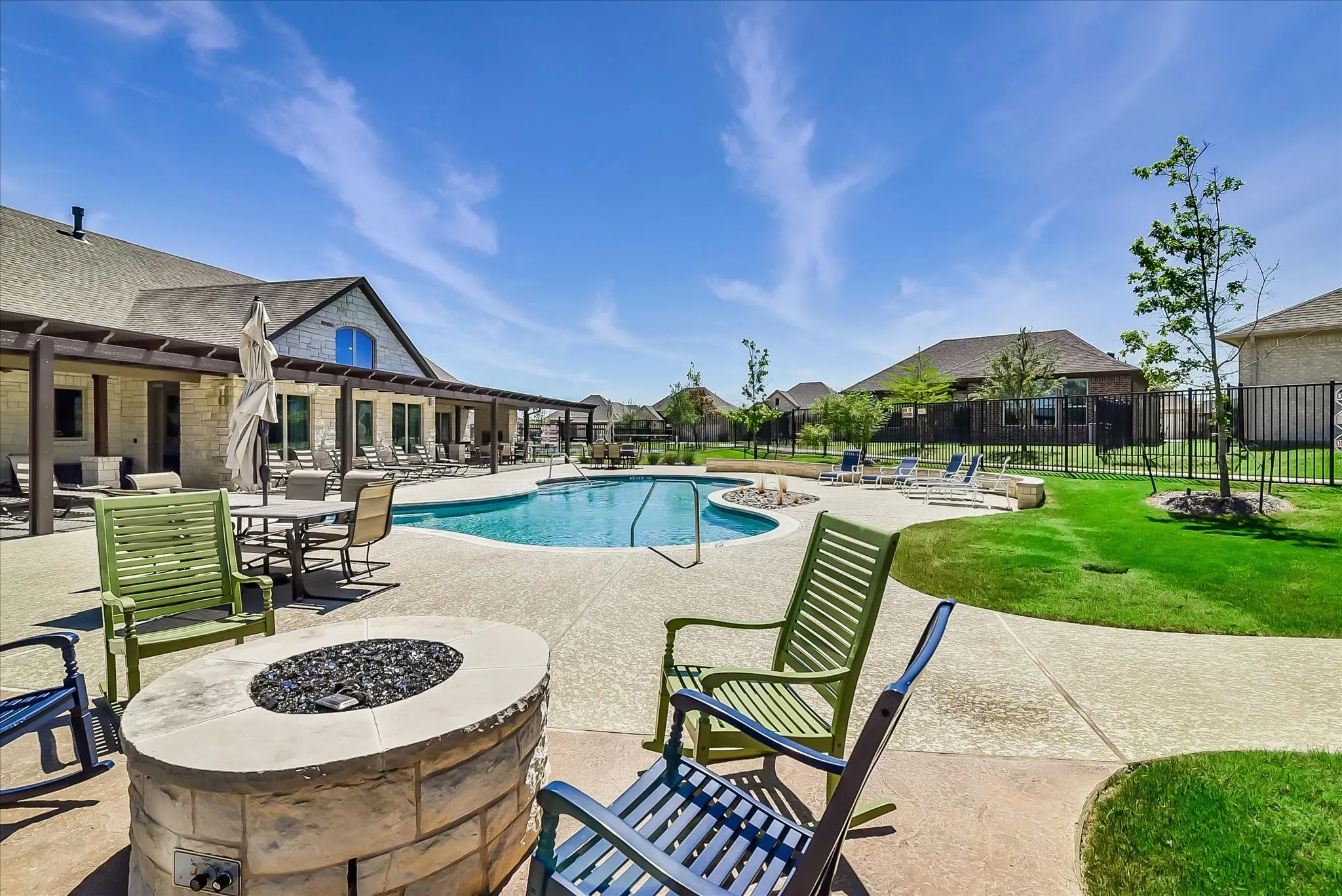 Single Family Residence For Sale in Tarrant County , 2912 Ervin Way 2912, Mansfield, Texas 76063, 2 Bedroom, 2 Bathroom, 2 Garage spaces, 1,788 Sqft, built in 2016, mls#21384466, Real Estate Agent in Mansfield, Homes For Sale in Tarrant county, Homes For Sale in Mansfield, Realtor in Mansfield Texas, Real Estate Brokerage Independent Realty Texas, Luminita Cordes Realtor