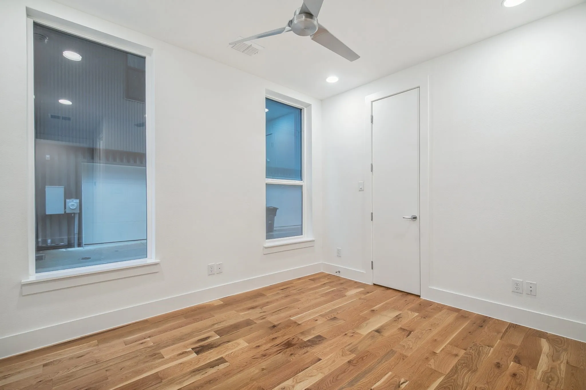 Townhouse For Rent in Dallas County , 1920 Cuyler Court, Dallas, Texas 75204, 3 Bedroom, 4 Bathroom, 2 Garage spaces, 2,242 Sqft, built in 2024, mls#21384854, Real Estate Agent in Dallas, Homes For Rent in Dallas county, Homes For Rent in Dallas, Realtor in Dallas Texas, Real Estate Brokerage Independent Realty Texas, Luminita Cordes Realtor
