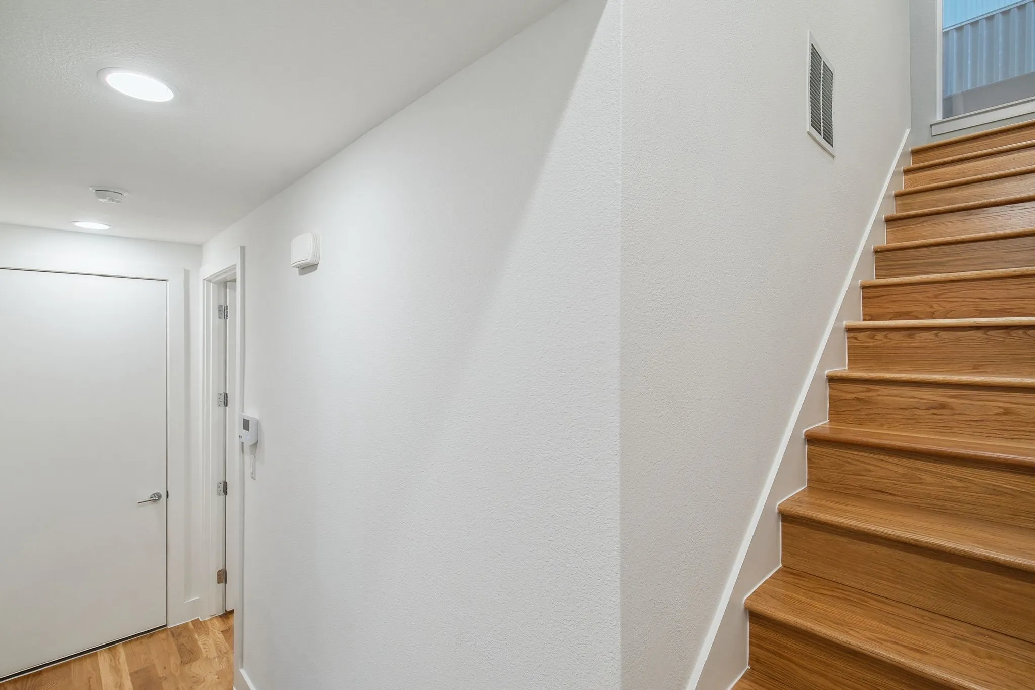 Townhouse For Rent in Dallas County , 1920 Cuyler Court, Dallas, Texas 75204, 3 Bedroom, 4 Bathroom, 2 Garage spaces, 2,242 Sqft, built in 2024, mls#21384854, Real Estate Agent in Dallas, Homes For Rent in Dallas county, Homes For Rent in Dallas, Realtor in Dallas Texas, Real Estate Brokerage Independent Realty Texas, Luminita Cordes Realtor