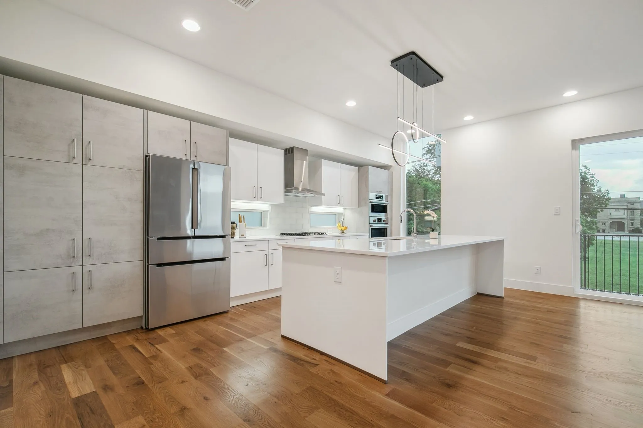 Townhouse For Rent in Dallas County , 1920 Cuyler Court, Dallas, Texas 75204, 3 Bedroom, 4 Bathroom, 2 Garage spaces, 2,242 Sqft, built in 2024, mls#21384854, Real Estate Agent in Dallas, Homes For Rent in Dallas county, Homes For Rent in Dallas, Realtor in Dallas Texas, Real Estate Brokerage Independent Realty Texas, Luminita Cordes Realtor