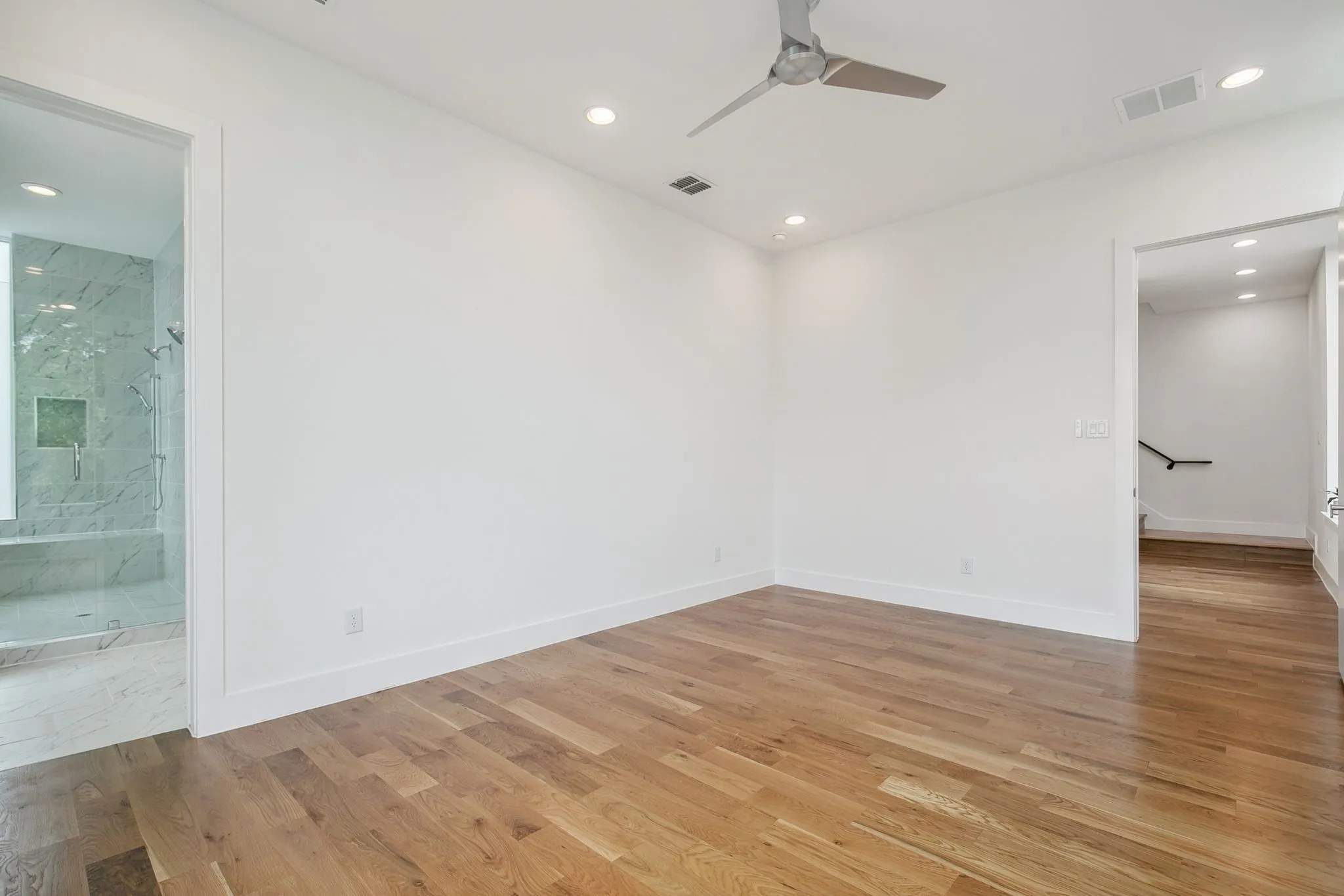 Townhouse For Rent in Dallas County , 1920 Cuyler Court, Dallas, Texas 75204, 3 Bedroom, 4 Bathroom, 2 Garage spaces, 2,242 Sqft, built in 2024, mls#21384854, Real Estate Agent in Dallas, Homes For Rent in Dallas county, Homes For Rent in Dallas, Realtor in Dallas Texas, Real Estate Brokerage Independent Realty Texas, Luminita Cordes Realtor