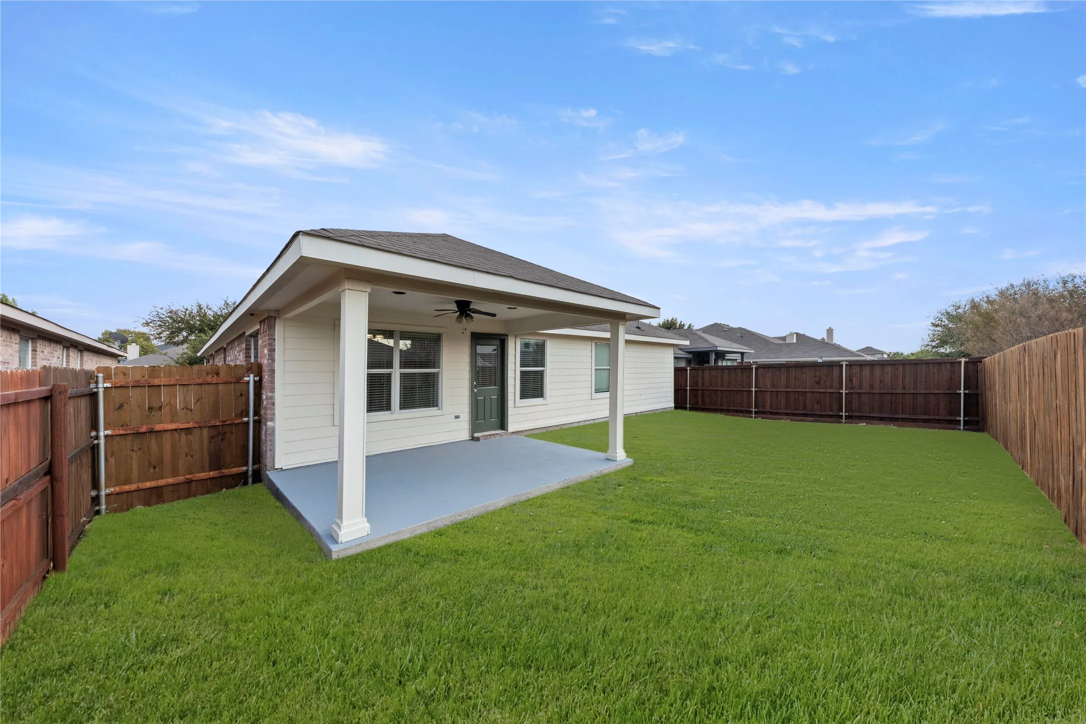 Single Family Residence For Sale in Kaufman County , 1115 Mule Deer Road, Forney, Texas 75126, 4 Bedroom, 2 Bathroom, 2 Garage spaces, 1,852 Sqft, built in 2006, mls#21384860, Real Estate Agent in Forney, Homes For Sale in Kaufman county, Homes For Sale in Forney, Realtor in Forney Texas, Real Estate Brokerage Independent Realty Texas, Luminita Cordes Realtor