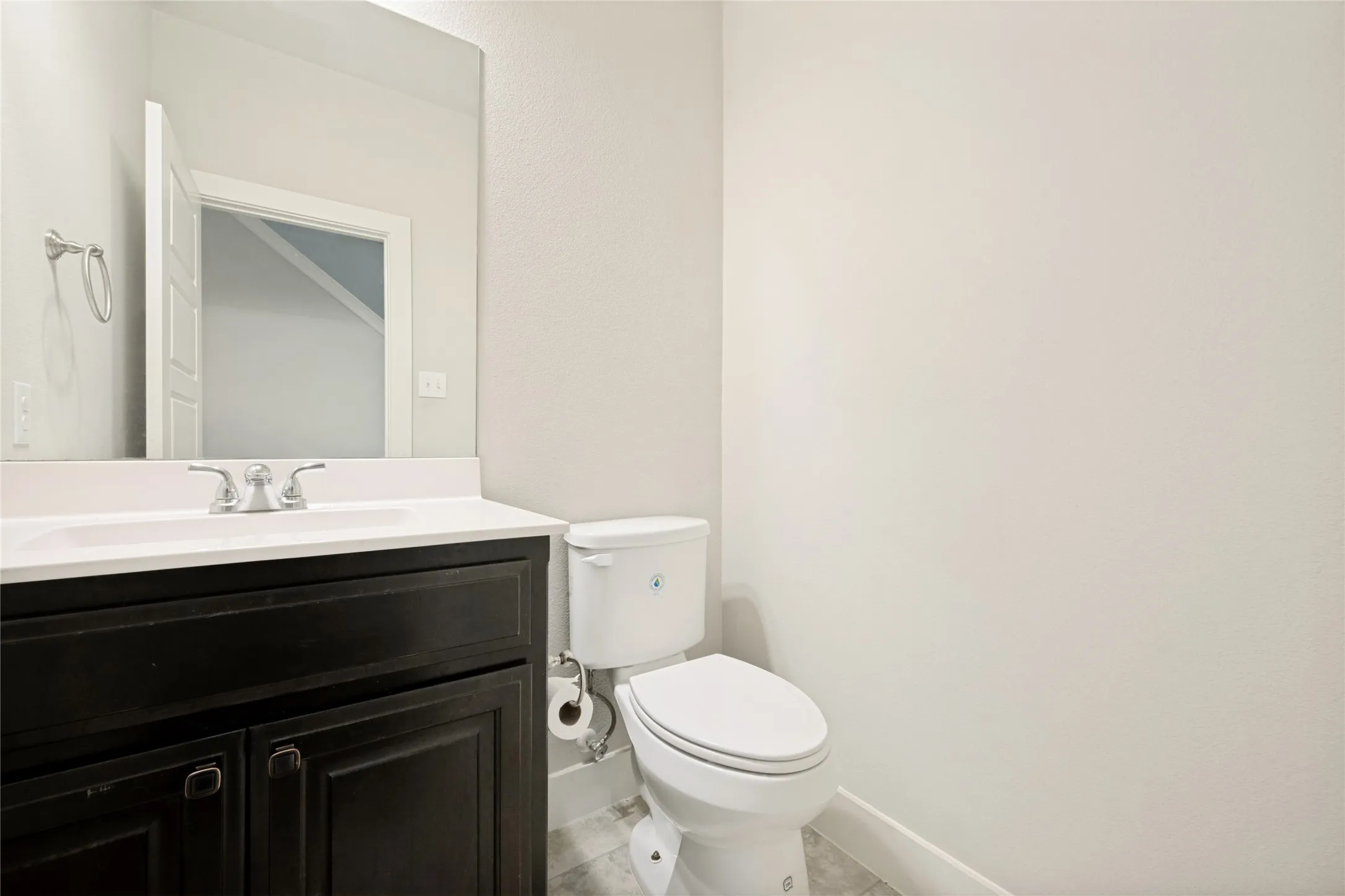 Single Family Residence For Sale in Denton County , 44 Kramer Lane, Sanger, Texas 76266, 4 Bedroom, 4 Bathroom, 2 Garage spaces, 2,156 Sqft, built in 2017, mls#21384829, Real Estate Agent in Sanger, Homes For Sale in Denton county, Homes For Sale in Sanger, Realtor in Sanger Texas, Real Estate Brokerage Independent Realty Texas, Luminita Cordes Realtor