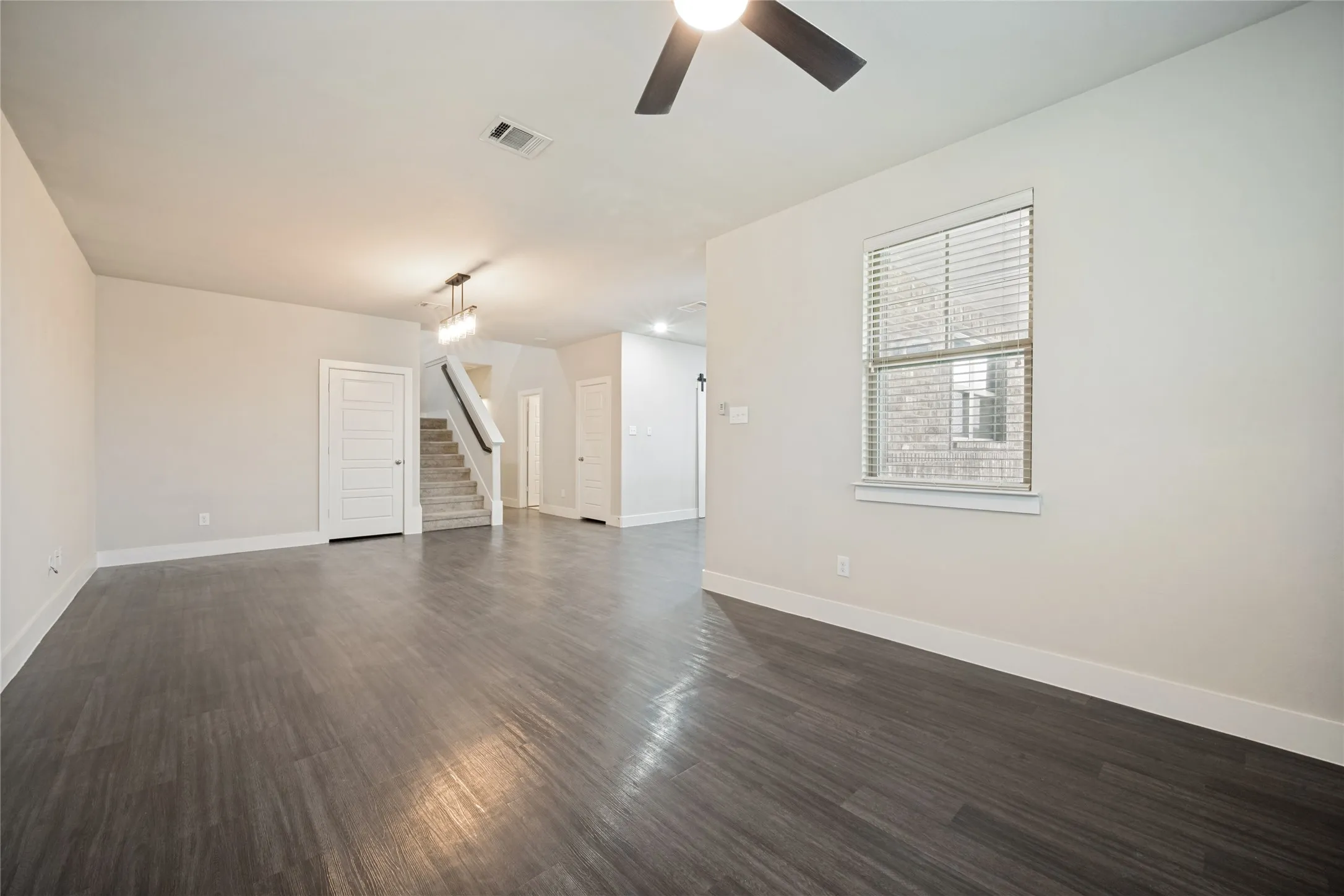 Single Family Residence For Sale in Denton County , 44 Kramer Lane, Sanger, Texas 76266, 4 Bedroom, 4 Bathroom, 2 Garage spaces, 2,156 Sqft, built in 2017, mls#21384829, Real Estate Agent in Sanger, Homes For Sale in Denton county, Homes For Sale in Sanger, Realtor in Sanger Texas, Real Estate Brokerage Independent Realty Texas, Luminita Cordes Realtor