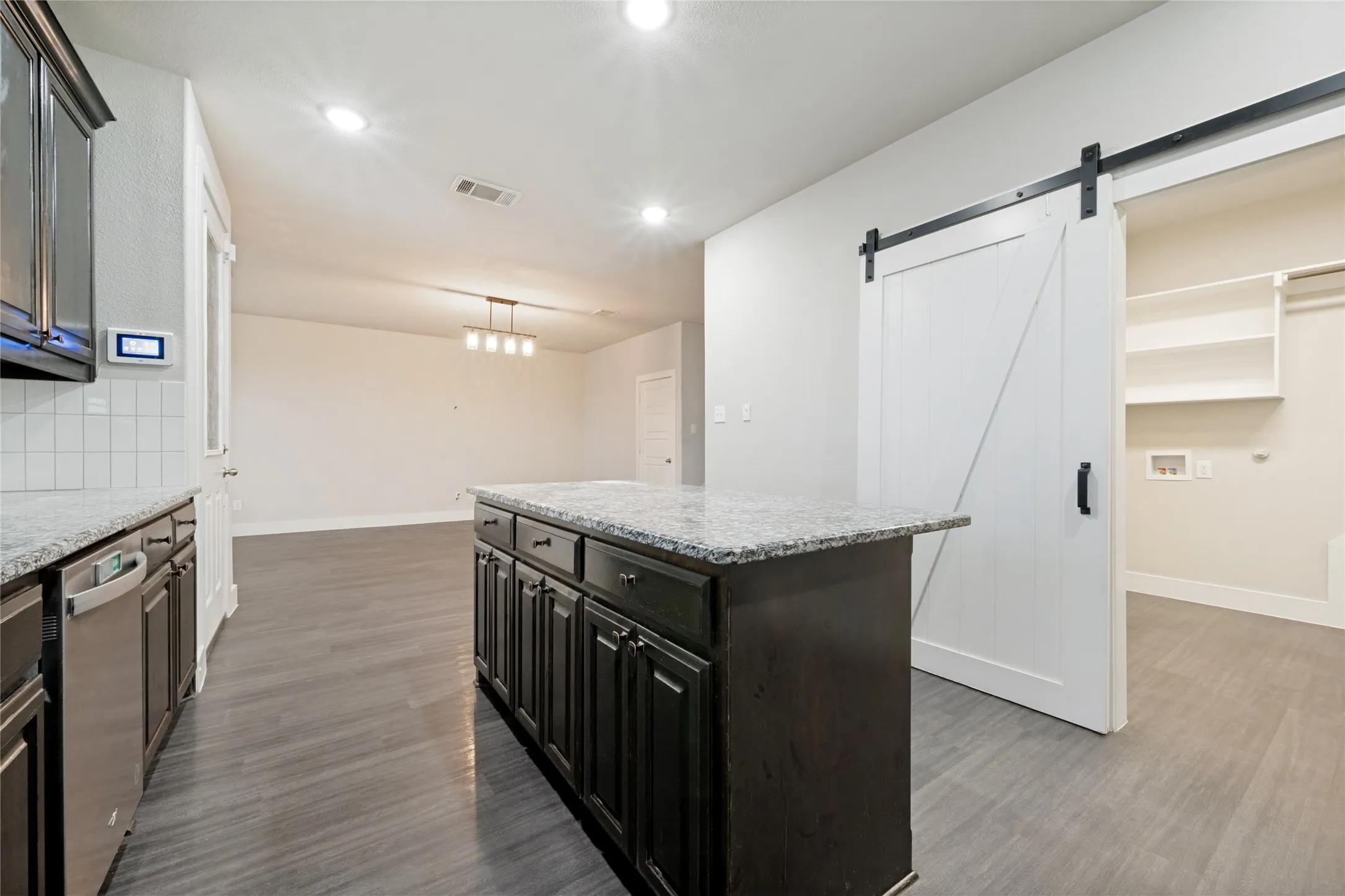 Single Family Residence For Sale in Denton County , 44 Kramer Lane, Sanger, Texas 76266, 4 Bedroom, 4 Bathroom, 2 Garage spaces, 2,156 Sqft, built in 2017, mls#21384829, Real Estate Agent in Sanger, Homes For Sale in Denton county, Homes For Sale in Sanger, Realtor in Sanger Texas, Real Estate Brokerage Independent Realty Texas, Luminita Cordes Realtor