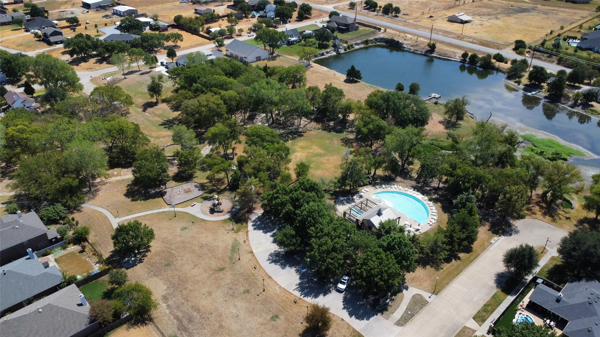Single Family Residence For Sale in Collin County , 1233 Miller Lane, Celina, Texas 75009, 4 Bedroom, 2 Bathroom, 2 Garage spaces, 2,053 Sqft, built in 2004, mls#21383891, Real Estate Agent in Celina, Homes For Sale in Collin county, Homes For Sale in Celina, Realtor in Celina Texas, Real Estate Brokerage Independent Realty Texas, Luminita Cordes Realtor