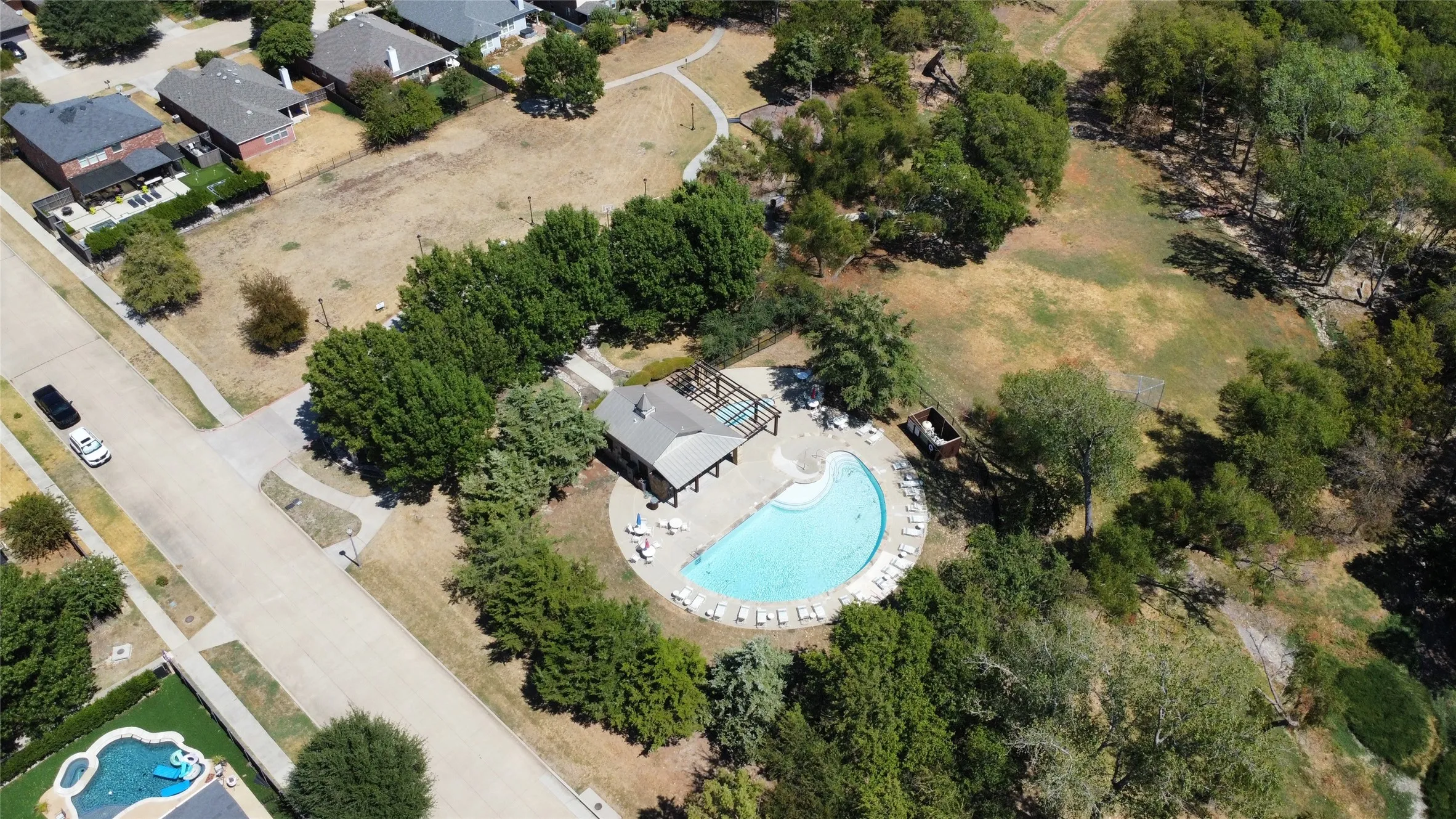 Single Family Residence For Sale in Collin County , 1233 Miller Lane, Celina, Texas 75009, 4 Bedroom, 2 Bathroom, 2 Garage spaces, 2,053 Sqft, built in 2004, mls#21383891, Real Estate Agent in Celina, Homes For Sale in Collin county, Homes For Sale in Celina, Realtor in Celina Texas, Real Estate Brokerage Independent Realty Texas, Luminita Cordes Realtor