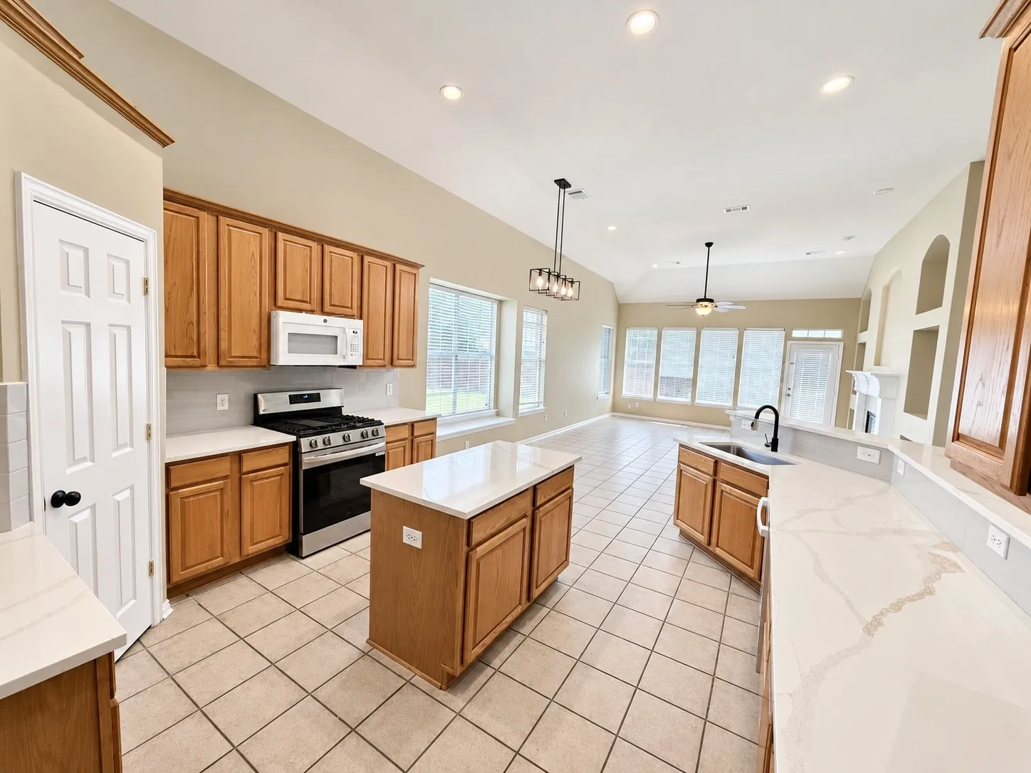 Single Family Residence For Rent in Collin County , 4412 Laney Court, Richardson, Texas 75082, 4 Bedroom, 2 Bathroom, 2 Garage spaces, 2,318 Sqft, built in 1999, mls#21384783, Real Estate Agent in Richardson, Homes For Rent in Collin county, Homes For Rent in Richardson, Realtor in Richardson Texas, Real Estate Brokerage Independent Realty Texas, Luminita Cordes Realtor
