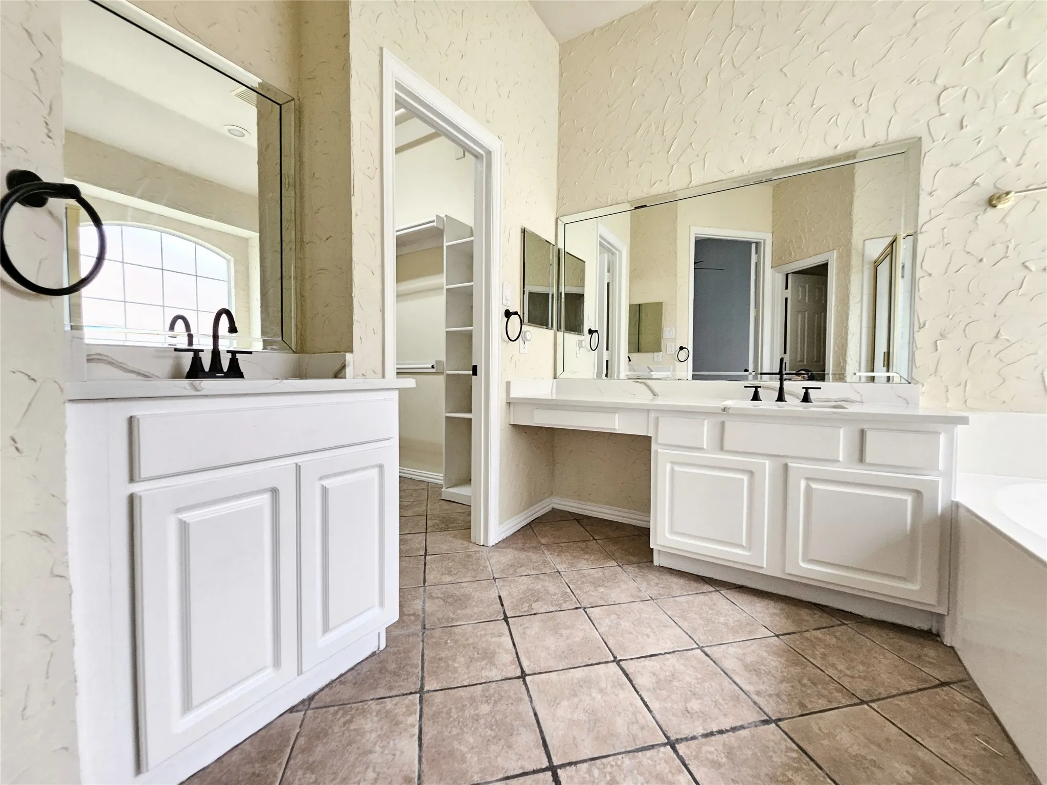 Single Family Residence For Rent in Collin County , 4412 Laney Court, Richardson, Texas 75082, 4 Bedroom, 2 Bathroom, 2 Garage spaces, 2,318 Sqft, built in 1999, mls#21384783, Real Estate Agent in Richardson, Homes For Rent in Collin county, Homes For Rent in Richardson, Realtor in Richardson Texas, Real Estate Brokerage Independent Realty Texas, Luminita Cordes Realtor
