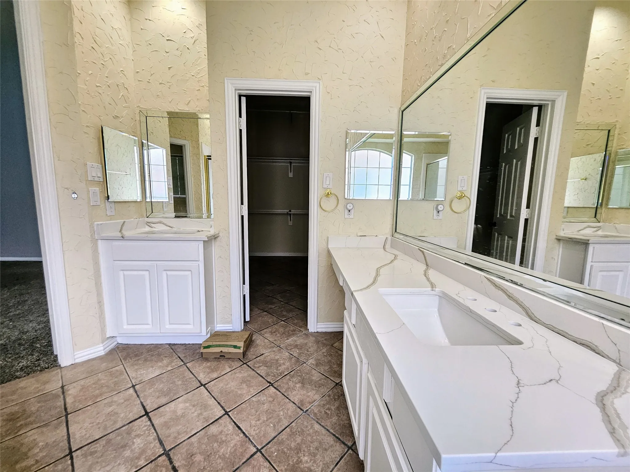 Single Family Residence For Rent in Collin County , 4412 Laney Court, Richardson, Texas 75082, 4 Bedroom, 2 Bathroom, 2 Garage spaces, 2,318 Sqft, built in 1999, mls#21384783, Real Estate Agent in Richardson, Homes For Rent in Collin county, Homes For Rent in Richardson, Realtor in Richardson Texas, Real Estate Brokerage Independent Realty Texas, Luminita Cordes Realtor