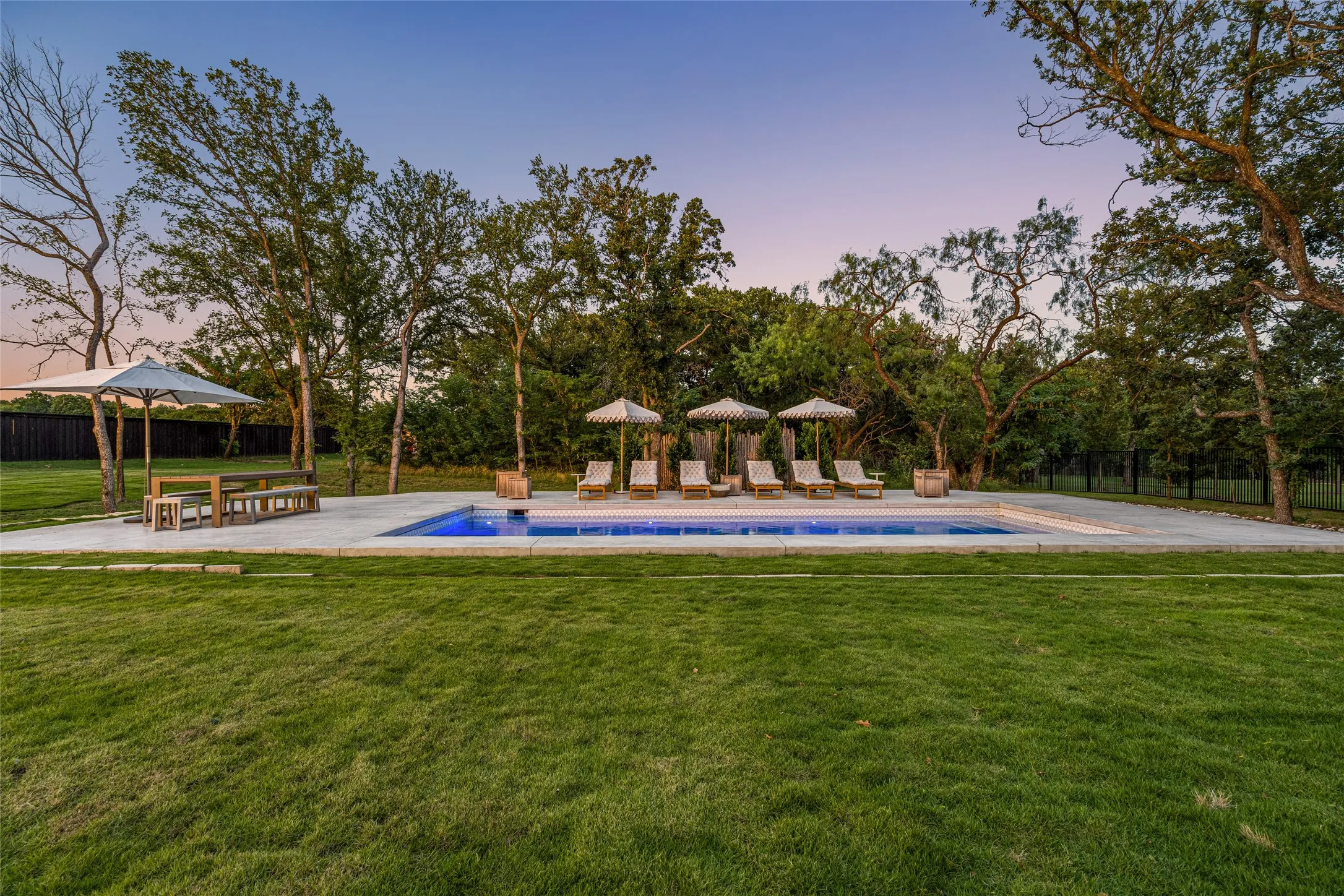 Single Family Residence For Sale in Denton County , 4413 Saddleback Lane, Southlake, Texas 76092, 5 Bedroom, 6 Bathroom, 4 Garage spaces, 5,715 Sqft, built in 2023, mls#21384297, Real Estate Agent in Southlake, Homes For Sale in Denton county, Homes For Sale in Southlake, Realtor in Southlake Texas, Real Estate Brokerage Independent Realty Texas, Luminita Cordes Realtor