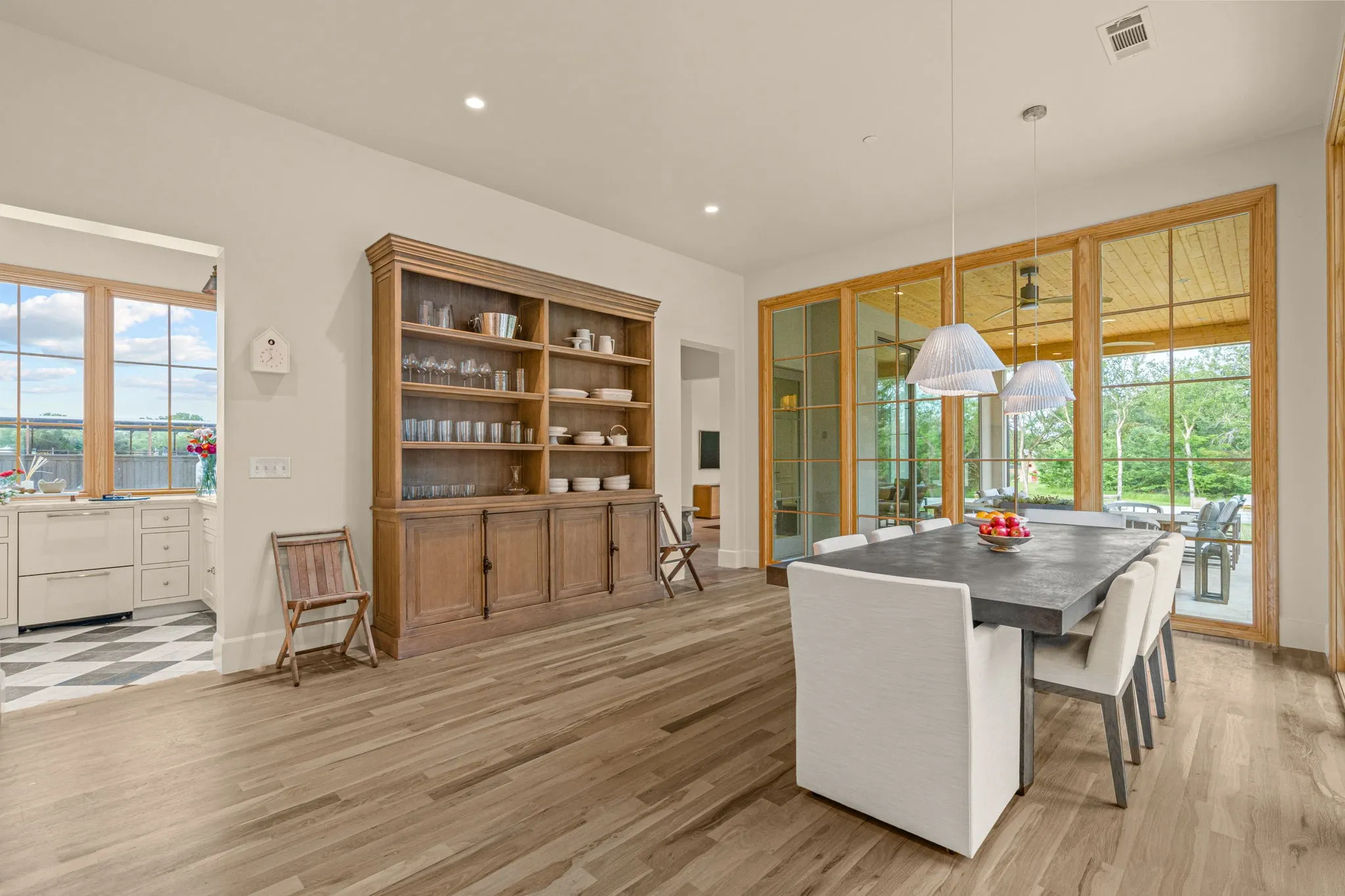 Single Family Residence For Sale in Denton County , 4413 Saddleback Lane, Southlake, Texas 76092, 5 Bedroom, 6 Bathroom, 4 Garage spaces, 5,715 Sqft, built in 2023, mls#21384297, Real Estate Agent in Southlake, Homes For Sale in Denton county, Homes For Sale in Southlake, Realtor in Southlake Texas, Real Estate Brokerage Independent Realty Texas, Luminita Cordes Realtor