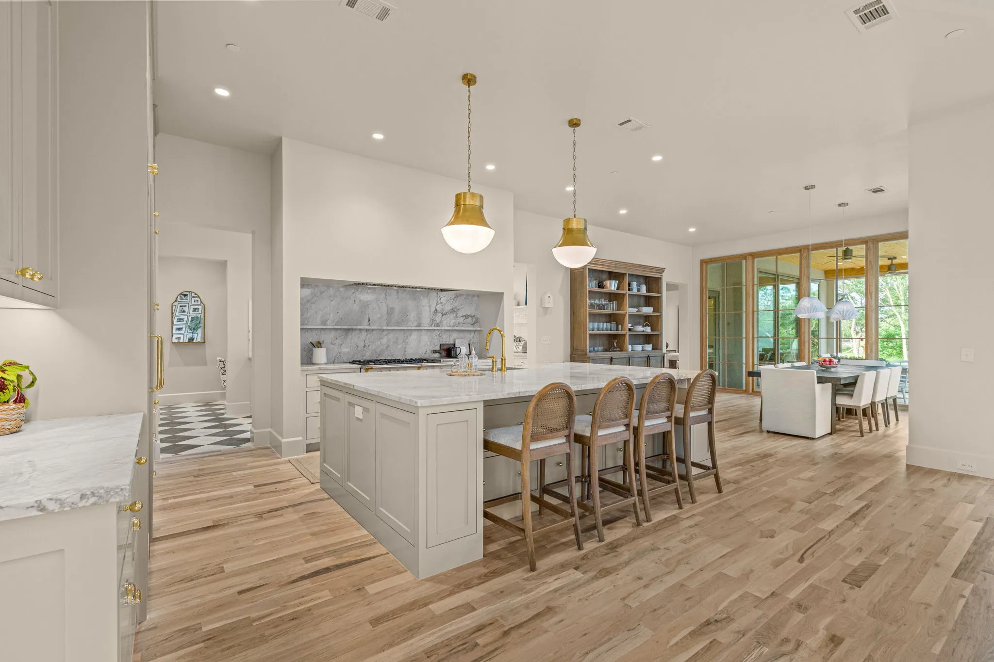 Single Family Residence For Sale in Denton County , 4413 Saddleback Lane, Southlake, Texas 76092, 5 Bedroom, 6 Bathroom, 4 Garage spaces, 5,715 Sqft, built in 2023, mls#21384297, Real Estate Agent in Southlake, Homes For Sale in Denton county, Homes For Sale in Southlake, Realtor in Southlake Texas, Real Estate Brokerage Independent Realty Texas, Luminita Cordes Realtor