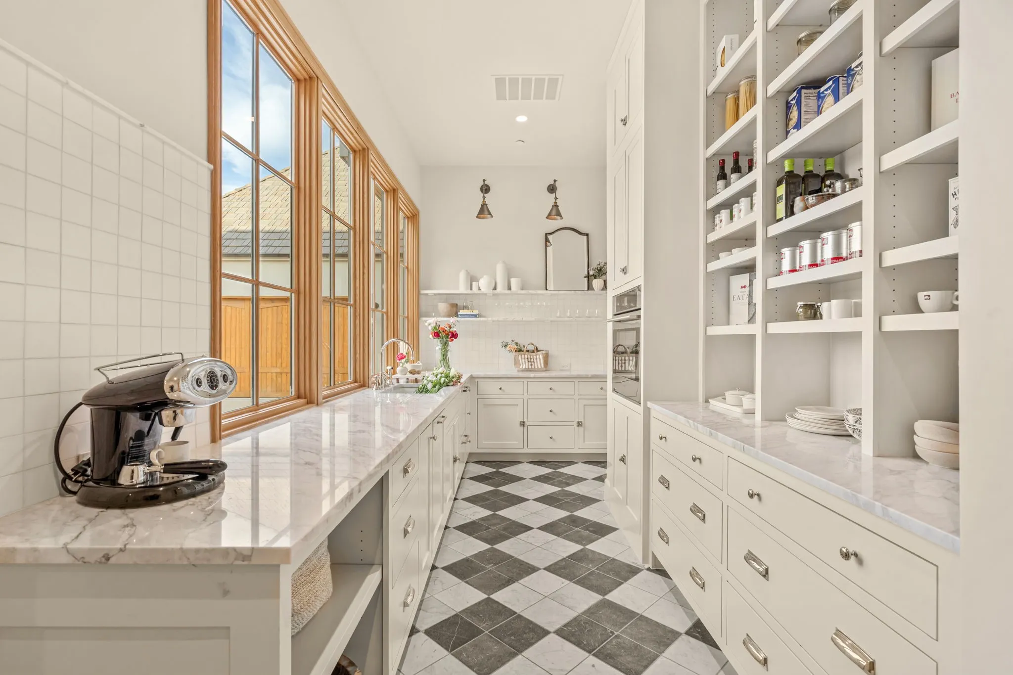 Single Family Residence For Sale in Denton County , 4413 Saddleback Lane, Southlake, Texas 76092, 5 Bedroom, 6 Bathroom, 4 Garage spaces, 5,715 Sqft, built in 2023, mls#21384297, Real Estate Agent in Southlake, Homes For Sale in Denton county, Homes For Sale in Southlake, Realtor in Southlake Texas, Real Estate Brokerage Independent Realty Texas, Luminita Cordes Realtor