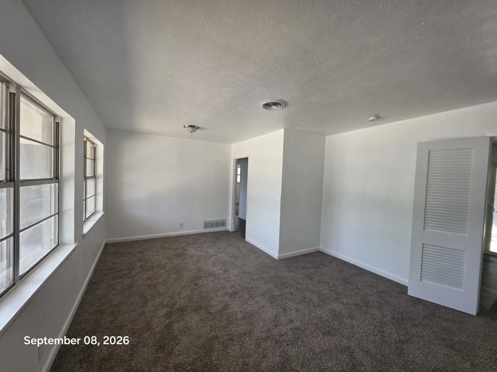 Single Family Residence For Sale in Hunt County , 2001 Washington Street, Commerce, Texas 75428, 3 Bedroom, 2 Bathroom, Garage spaces, 1,480 Sqft, built in 1964, mls#21384770, Real Estate Agent in Commerce, Homes For Sale in Hunt county, Homes For Sale in Commerce, Realtor in Commerce Texas, Real Estate Brokerage Independent Realty Texas, Luminita Cordes Realtor