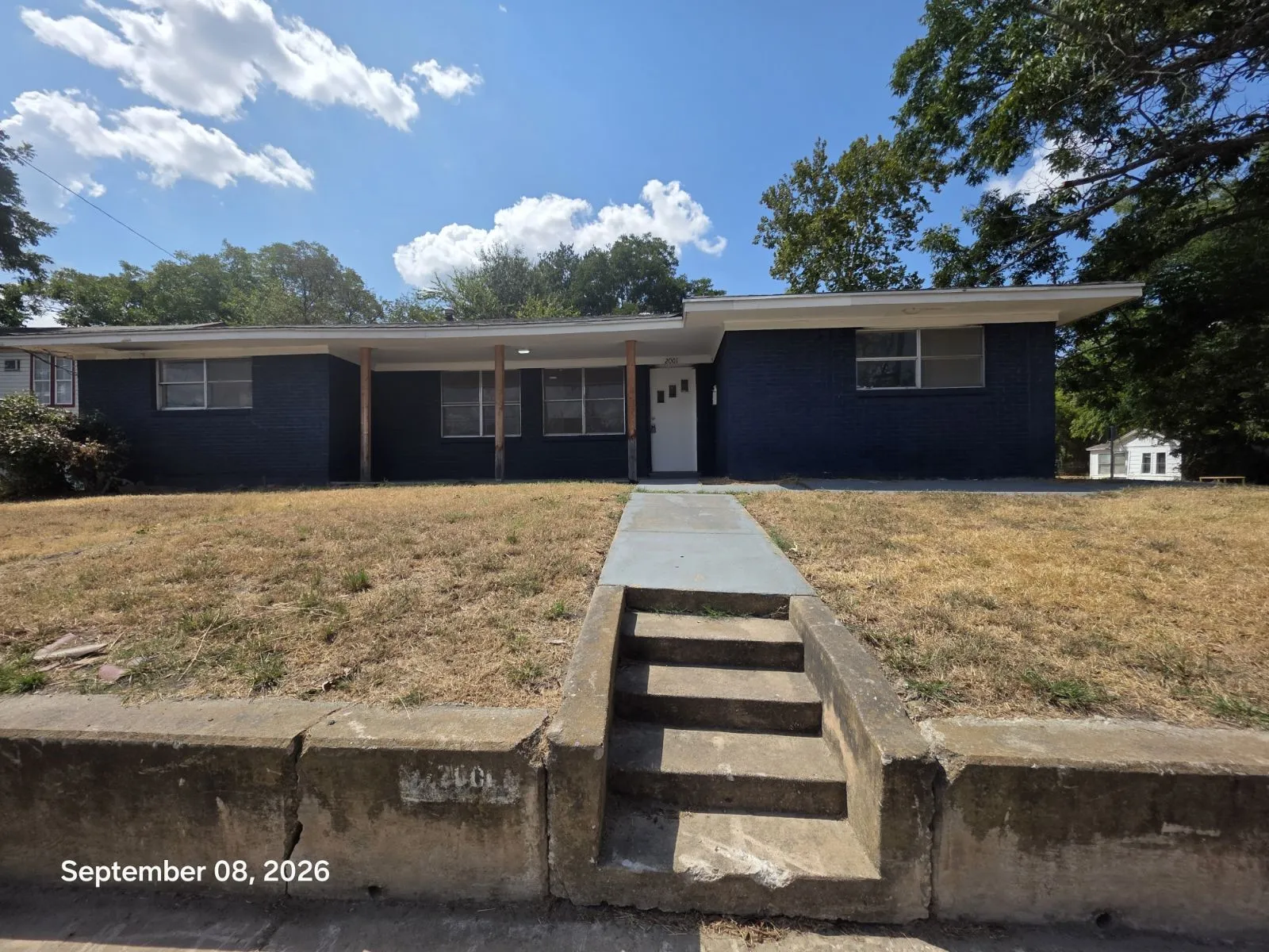 Single Family Residence For Sale in Hunt County , 2001 Washington Street, Commerce, Texas 75428, 3 Bedroom, 2 Bathroom, Garage spaces, 1,480 Sqft, built in 1964, mls#21384770, Real Estate Agent in Commerce, Homes For Sale in Hunt county, Homes For Sale in Commerce, Realtor in Commerce Texas, Real Estate Brokerage Independent Realty Texas, Luminita Cordes Realtor
