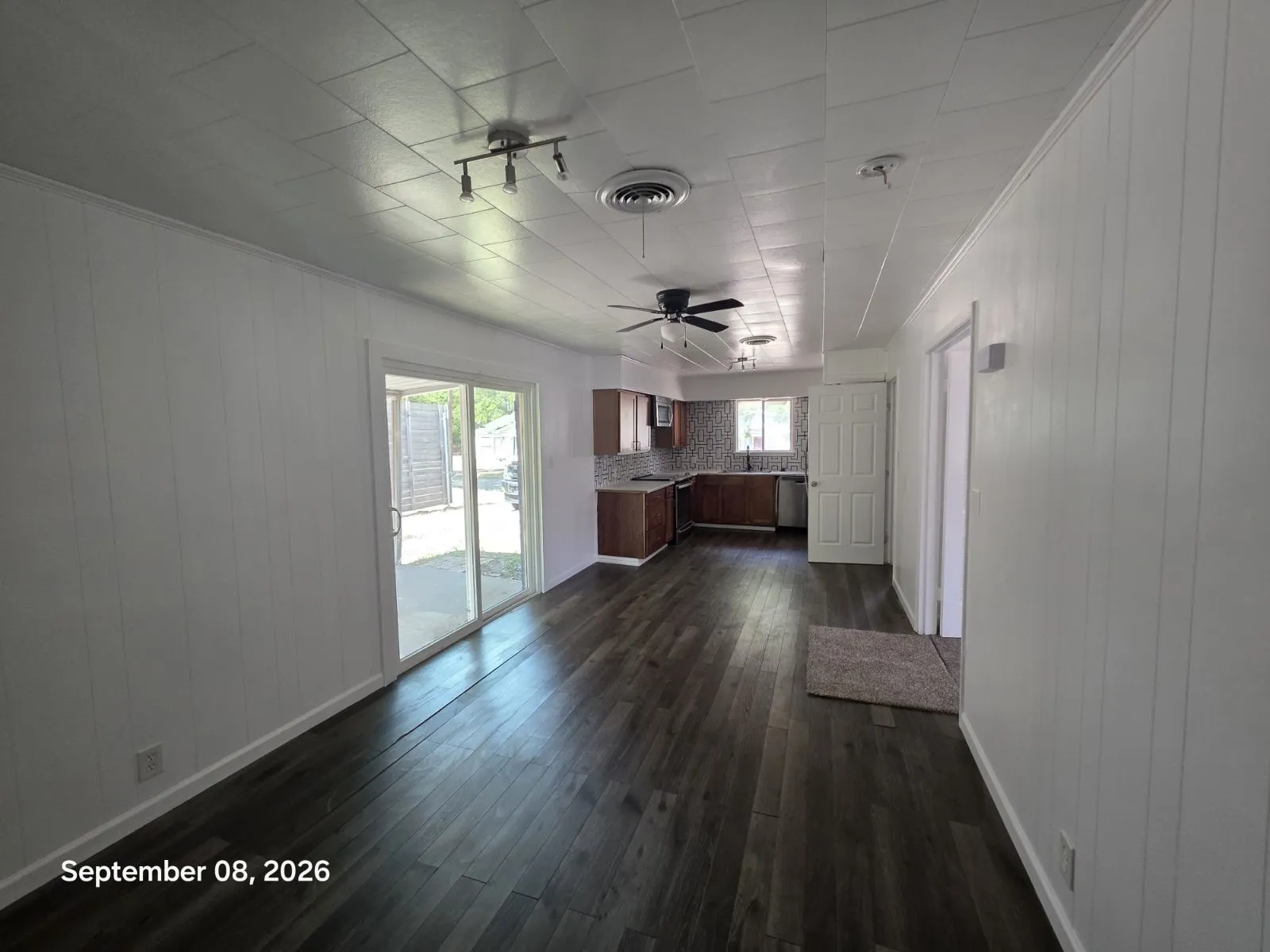 Single Family Residence For Sale in Hunt County , 2001 Washington Street, Commerce, Texas 75428, 3 Bedroom, 2 Bathroom, Garage spaces, 1,480 Sqft, built in 1964, mls#21384770, Real Estate Agent in Commerce, Homes For Sale in Hunt county, Homes For Sale in Commerce, Realtor in Commerce Texas, Real Estate Brokerage Independent Realty Texas, Luminita Cordes Realtor