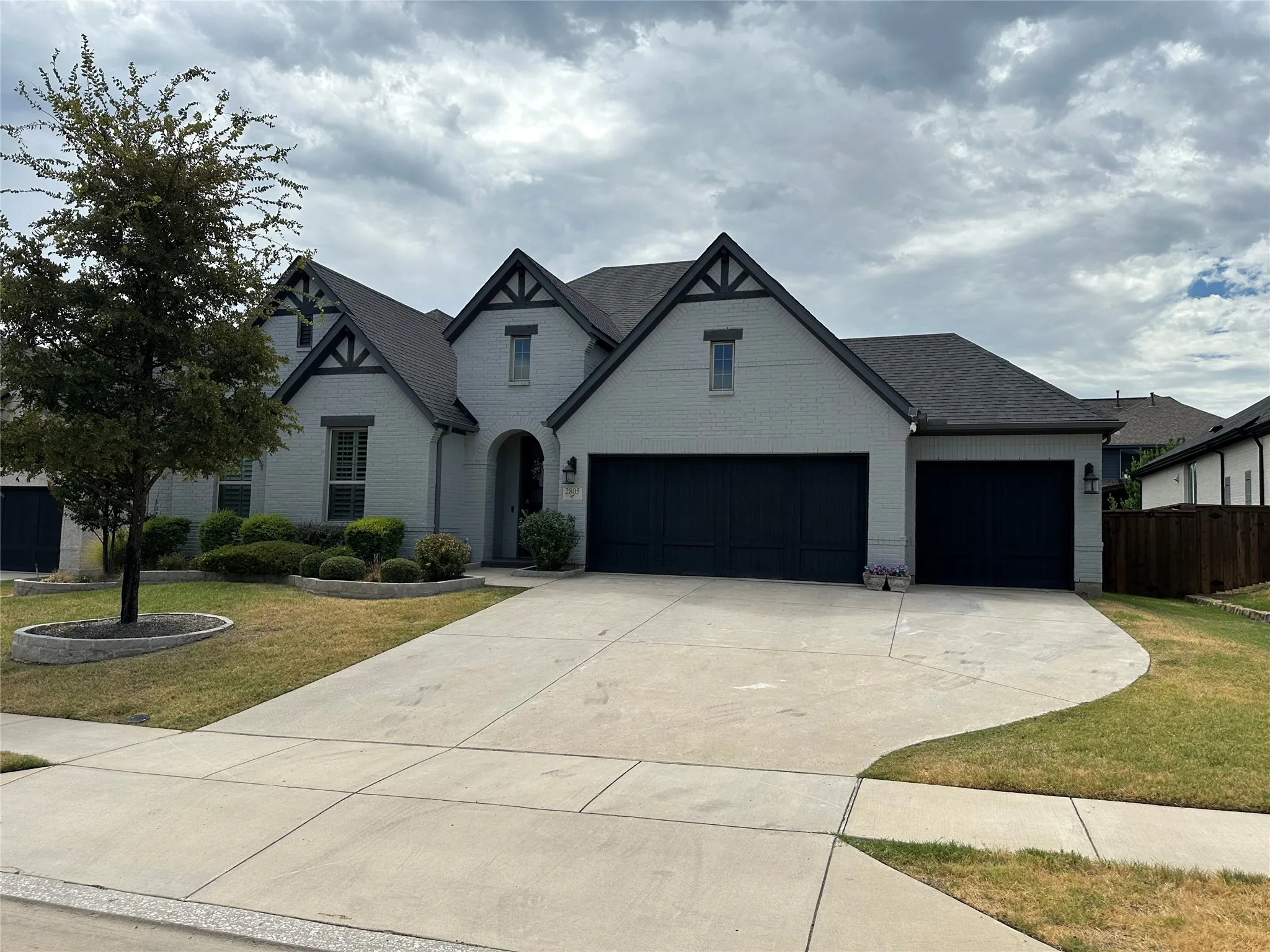 Single Family Residence For Sale in Collin County , 2805 Maverick Way, Celina, Texas 75009, 3 Bedroom, 4 Bathroom, 4 Garage spaces, 2,892 Sqft, built in 2019, mls#21384562, Real Estate Agent in Celina, Homes For Sale in Collin county, Homes For Sale in Celina, Realtor in Celina Texas, Real Estate Brokerage Independent Realty Texas, Luminita Cordes Realtor