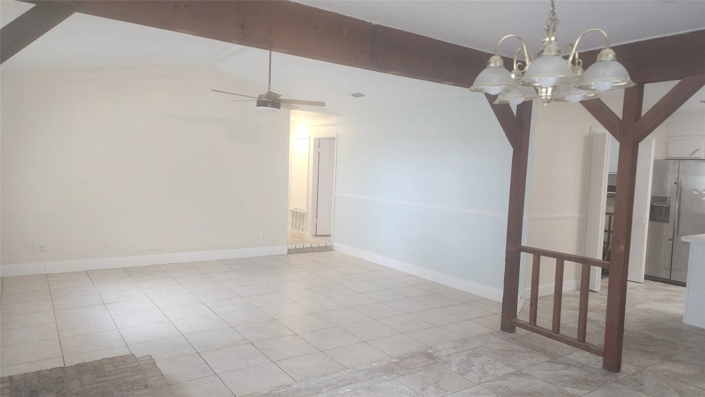 Single Family Residence For Sale in Titus County , 254 County Road 3225, Mt Pleasant, Texas 75455, 4 Bedroom, 2 Bathroom, 2 Garage spaces, 1,894 Sqft, built in 1987, mls#21384701, Real Estate Agent in Mt Pleasant, Homes For Sale in Titus county, Homes For Sale in Mt Pleasant, Realtor in Mt Pleasant Texas, Real Estate Brokerage Independent Realty Texas, Luminita Cordes Realtor