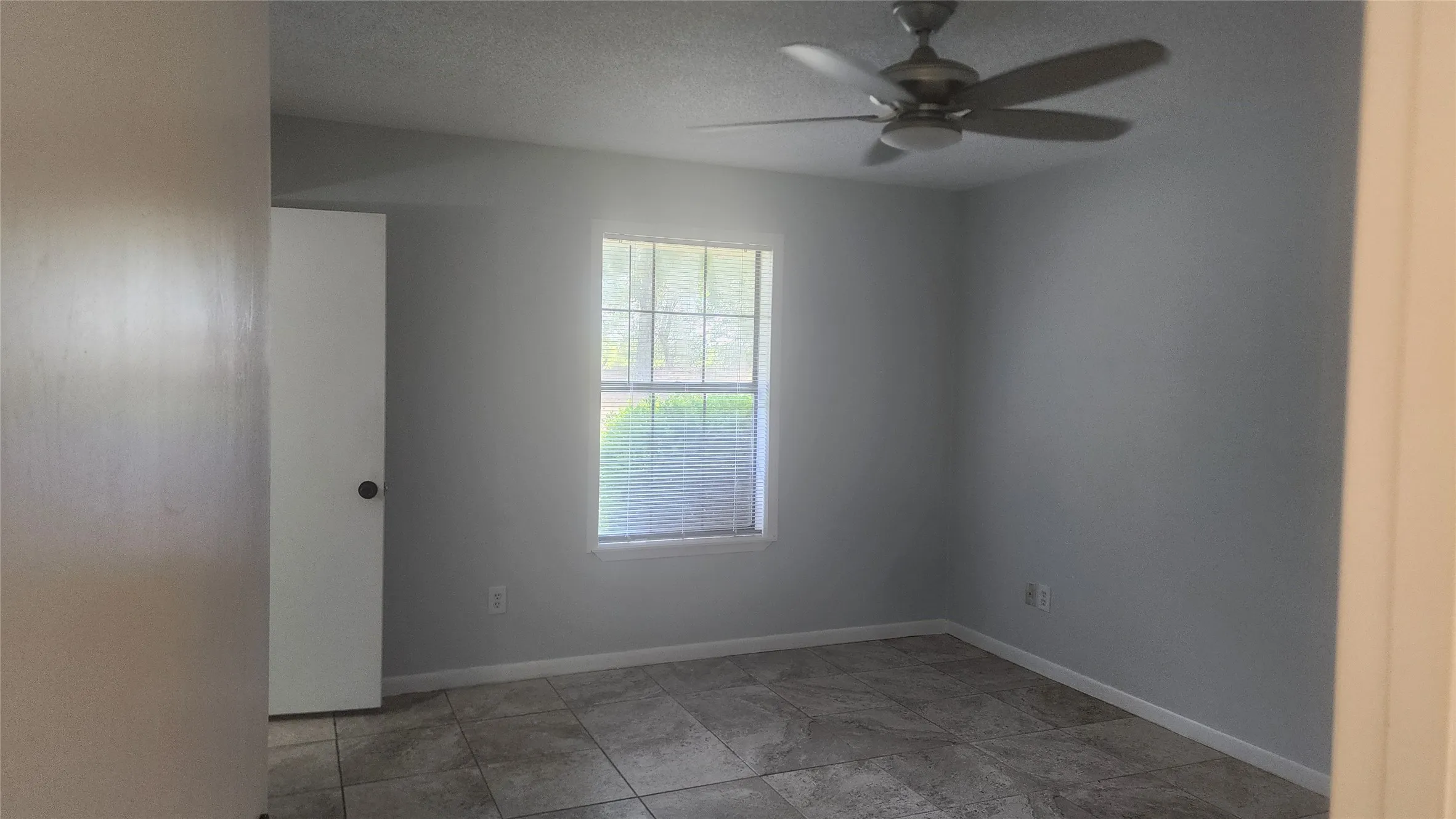 Single Family Residence For Sale in Titus County , 254 County Road 3225, Mt Pleasant, Texas 75455, 4 Bedroom, 2 Bathroom, 2 Garage spaces, 1,894 Sqft, built in 1987, mls#21384701, Real Estate Agent in Mt Pleasant, Homes For Sale in Titus county, Homes For Sale in Mt Pleasant, Realtor in Mt Pleasant Texas, Real Estate Brokerage Independent Realty Texas, Luminita Cordes Realtor