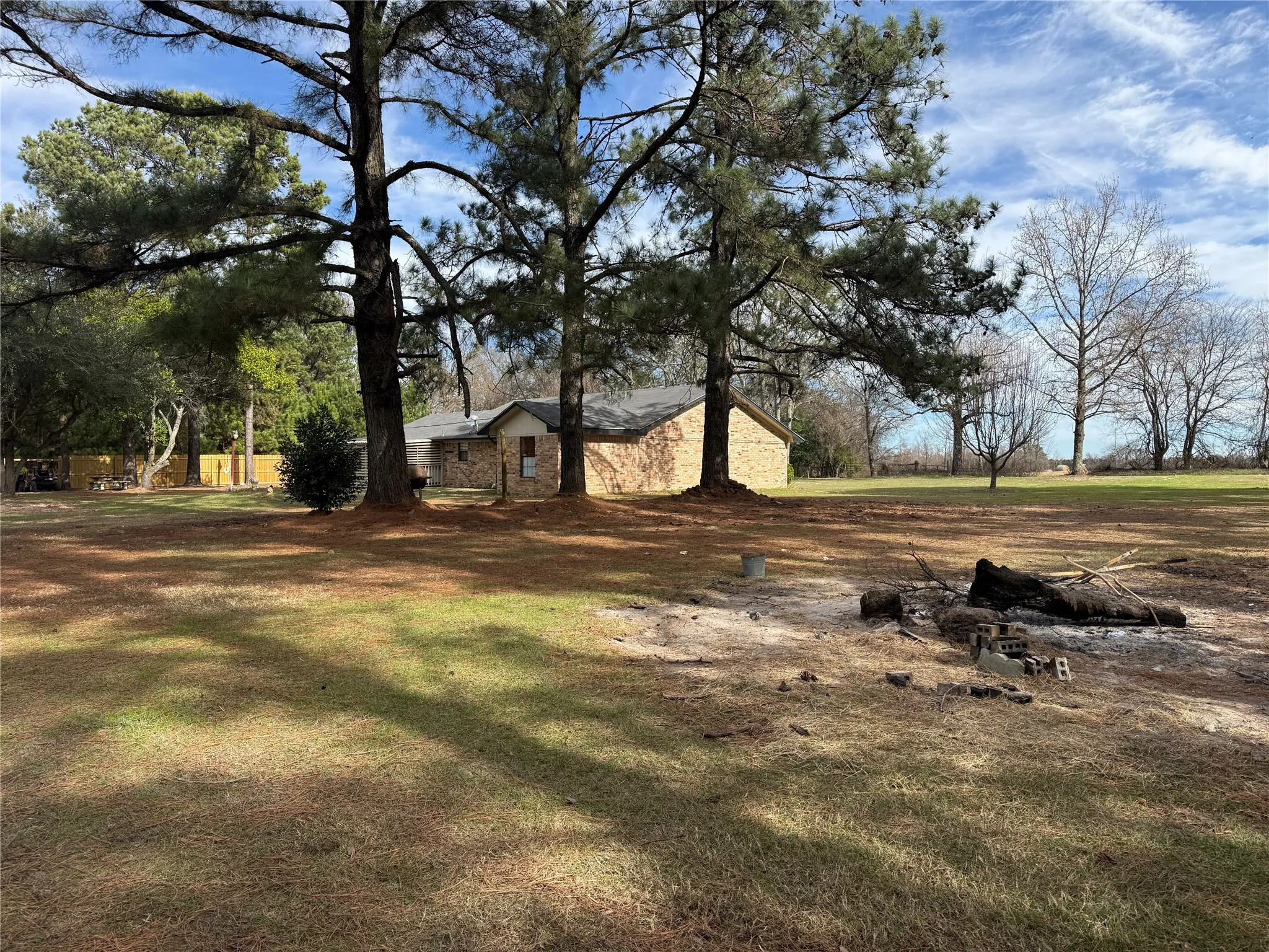 Single Family Residence For Sale in Titus County , 254 County Road 3225, Mt Pleasant, Texas 75455, 4 Bedroom, 2 Bathroom, 2 Garage spaces, 1,894 Sqft, built in 1987, mls#21384701, Real Estate Agent in Mt Pleasant, Homes For Sale in Titus county, Homes For Sale in Mt Pleasant, Realtor in Mt Pleasant Texas, Real Estate Brokerage Independent Realty Texas, Luminita Cordes Realtor