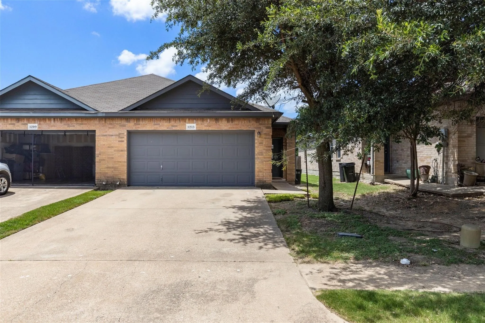 Single Family Residence For Rent in Dallas County , 1213 Redman Avenue, Mesquite, Texas 75149, 3 Bedroom, 2 Bathroom, 2 Garage spaces, 1,225 Sqft, built in 2006, mls#21384867, Real Estate Agent in Mesquite, Homes For Rent in Dallas county, Homes For Rent in Mesquite, Realtor in Mesquite Texas, Real Estate Brokerage Independent Realty Texas, Luminita Cordes Realtor
