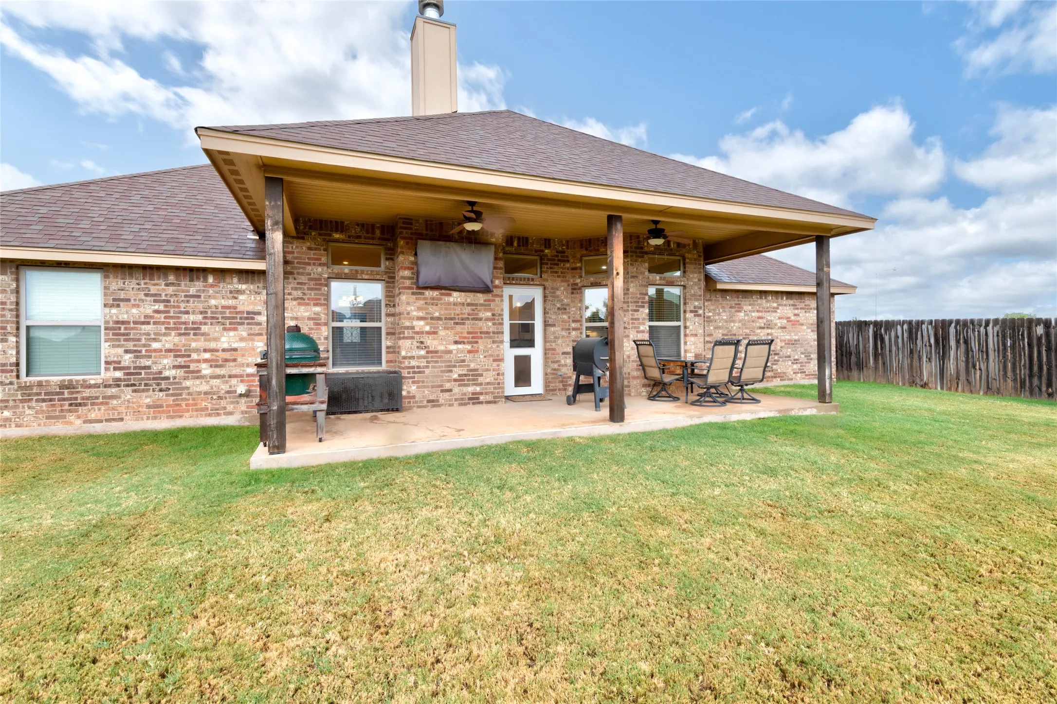 Single Family Residence For Sale in Taylor County , 7313 Tuscany, Abilene, Texas 79606, 4 Bedroom, 2 Bathroom, 2 Garage spaces, 2,028 Sqft, built in 2017, mls#21383351, Real Estate Agent in Abilene, Homes For Sale in Taylor county, Homes For Sale in Abilene, Realtor in Abilene Texas, Real Estate Brokerage Independent Realty Texas, Luminita Cordes Realtor
