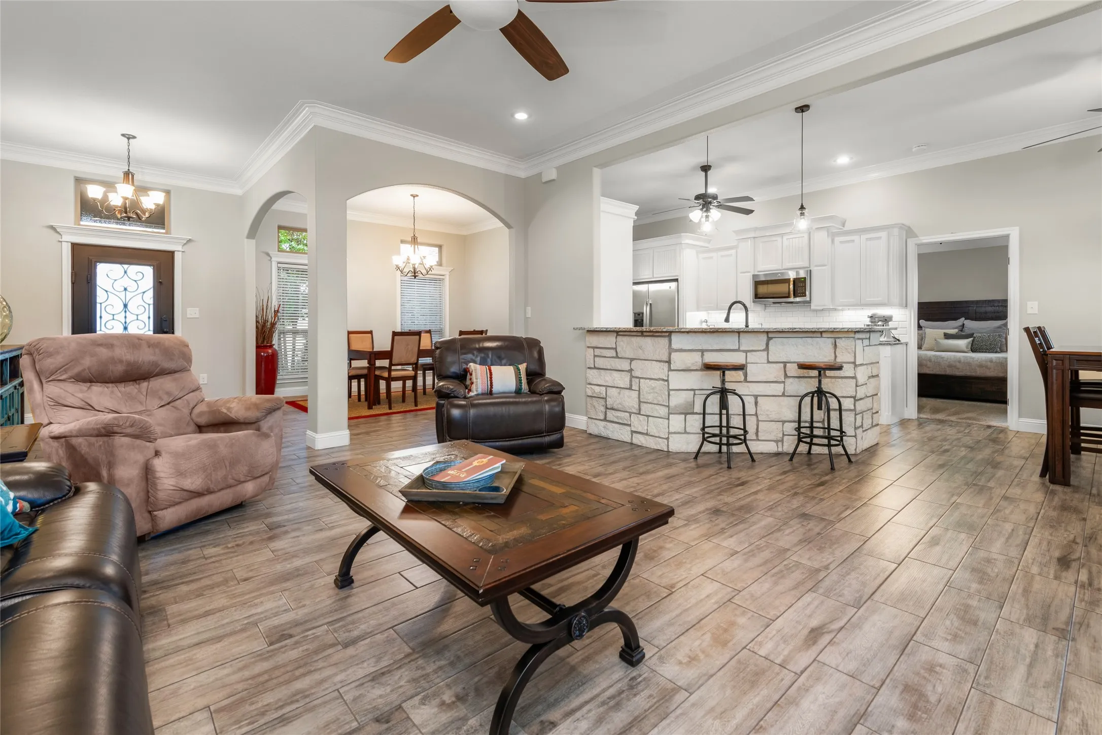 Single Family Residence For Sale in Taylor County , 7313 Tuscany, Abilene, Texas 79606, 4 Bedroom, 2 Bathroom, 2 Garage spaces, 2,028 Sqft, built in 2017, mls#21383351, Real Estate Agent in Abilene, Homes For Sale in Taylor county, Homes For Sale in Abilene, Realtor in Abilene Texas, Real Estate Brokerage Independent Realty Texas, Luminita Cordes Realtor