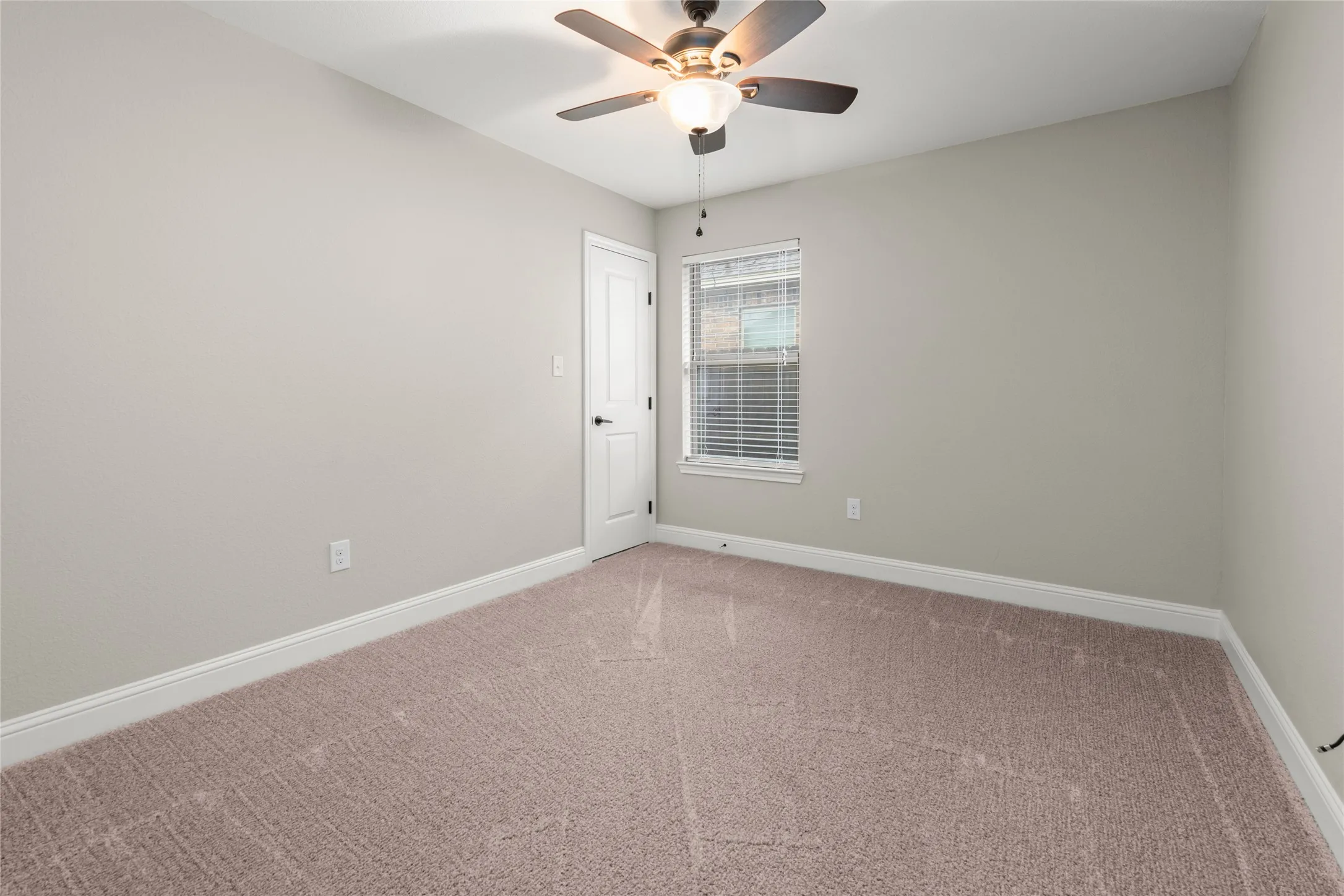 Single Family Residence For Sale in Taylor County , 7313 Tuscany, Abilene, Texas 79606, 4 Bedroom, 2 Bathroom, 2 Garage spaces, 2,028 Sqft, built in 2017, mls#21383351, Real Estate Agent in Abilene, Homes For Sale in Taylor county, Homes For Sale in Abilene, Realtor in Abilene Texas, Real Estate Brokerage Independent Realty Texas, Luminita Cordes Realtor