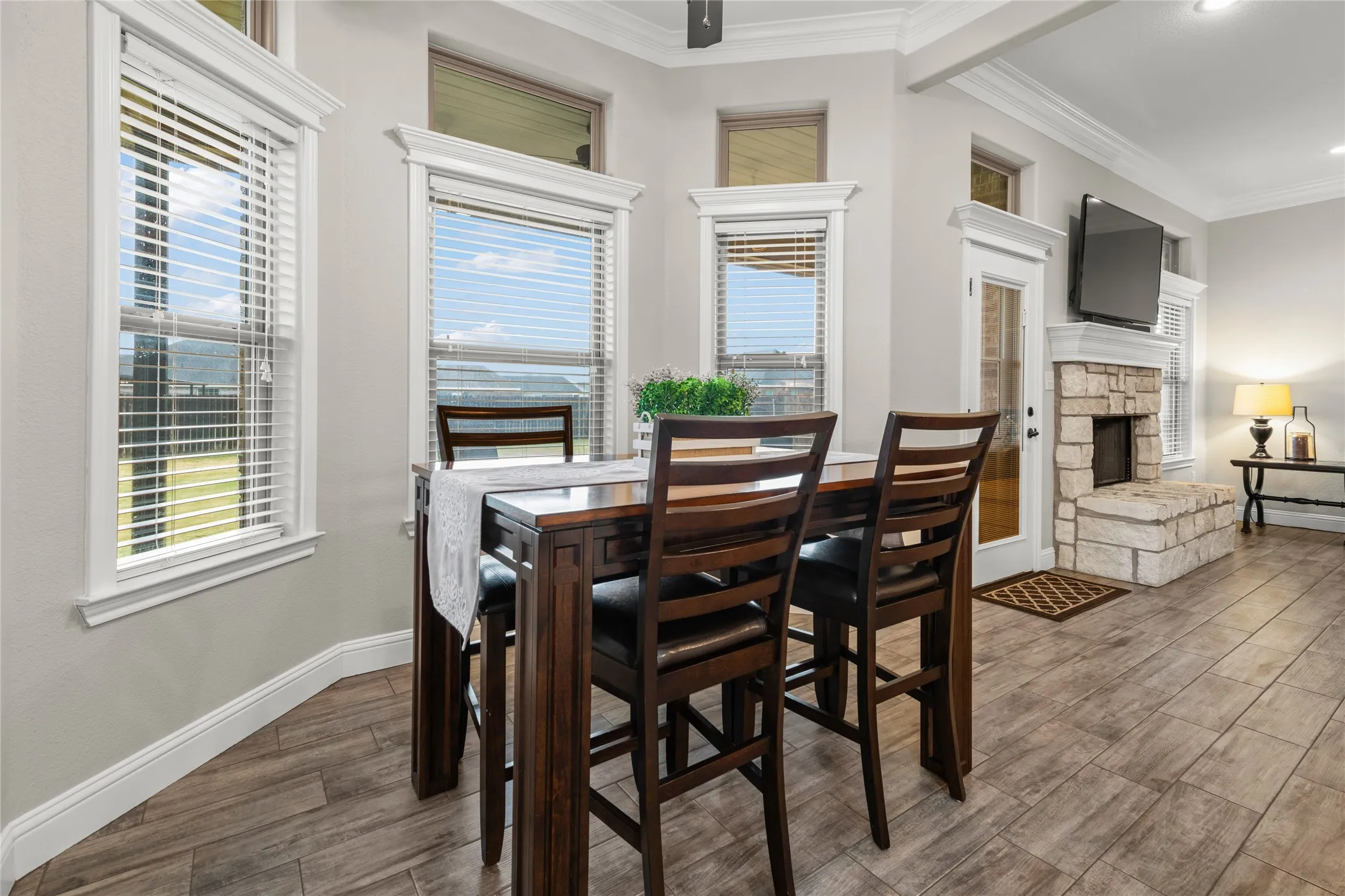 Single Family Residence For Sale in Taylor County , 7313 Tuscany, Abilene, Texas 79606, 4 Bedroom, 2 Bathroom, 2 Garage spaces, 2,028 Sqft, built in 2017, mls#21383351, Real Estate Agent in Abilene, Homes For Sale in Taylor county, Homes For Sale in Abilene, Realtor in Abilene Texas, Real Estate Brokerage Independent Realty Texas, Luminita Cordes Realtor