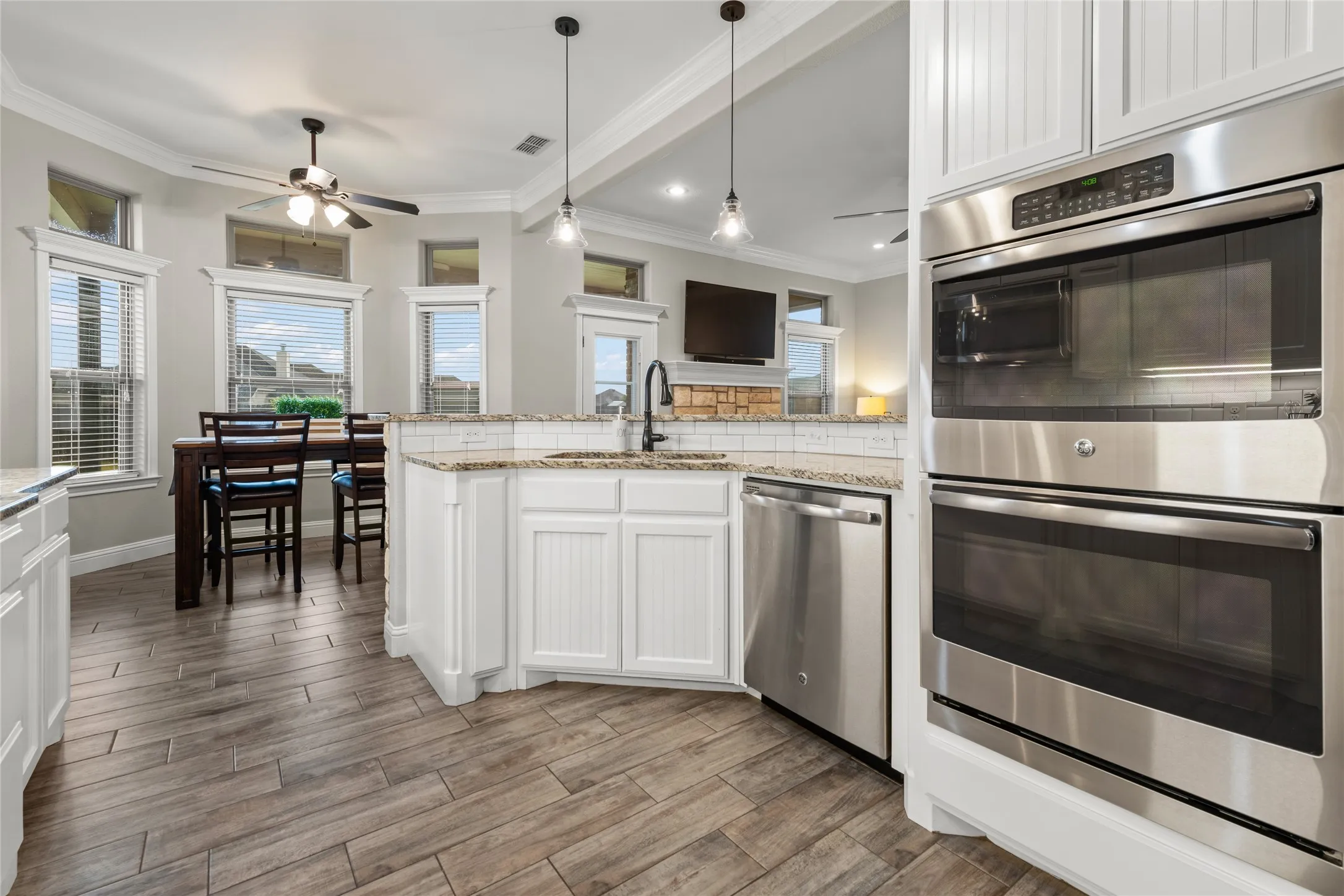 Single Family Residence For Sale in Taylor County , 7313 Tuscany, Abilene, Texas 79606, 4 Bedroom, 2 Bathroom, 2 Garage spaces, 2,028 Sqft, built in 2017, mls#21383351, Real Estate Agent in Abilene, Homes For Sale in Taylor county, Homes For Sale in Abilene, Realtor in Abilene Texas, Real Estate Brokerage Independent Realty Texas, Luminita Cordes Realtor