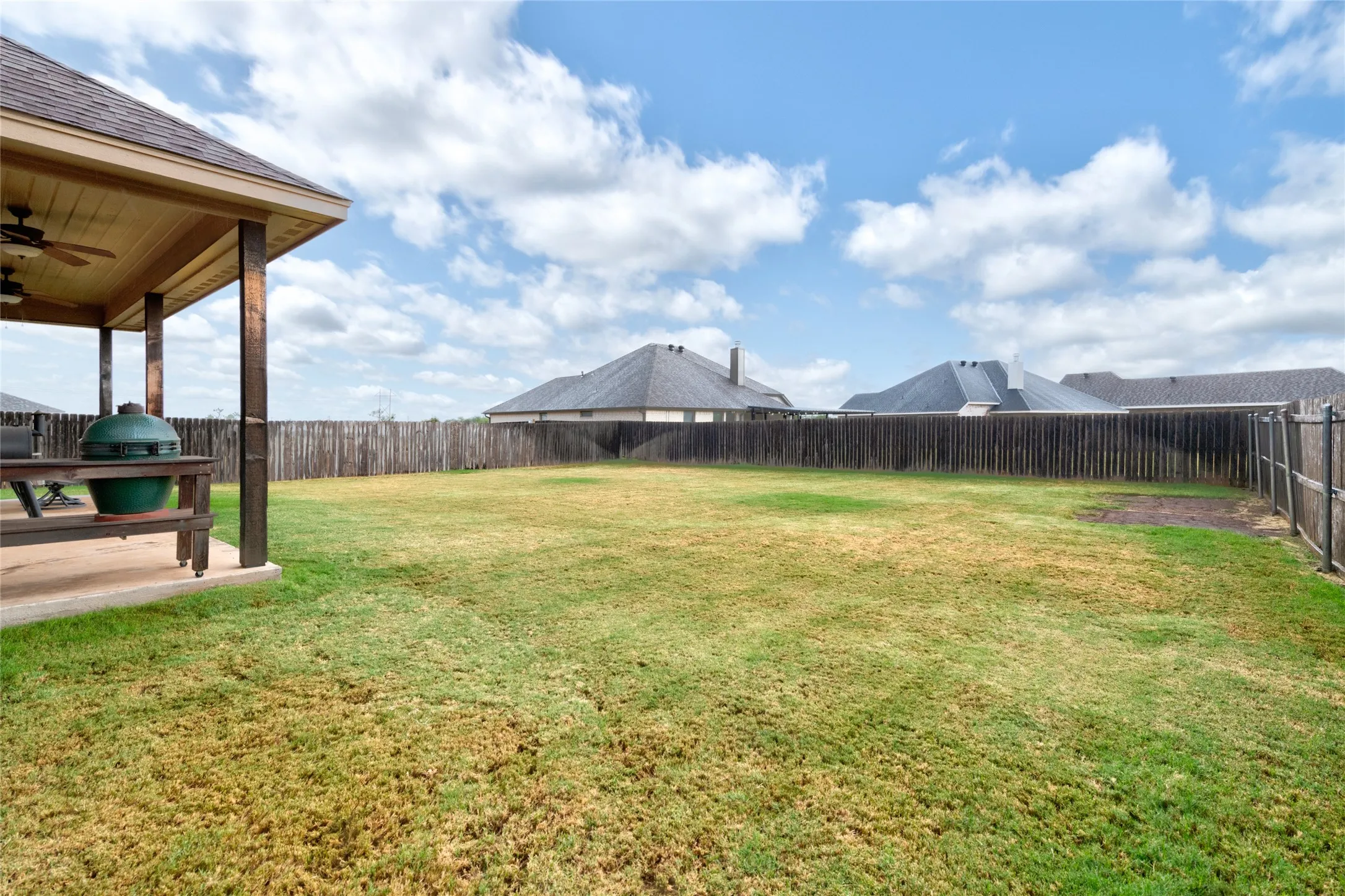 Single Family Residence For Sale in Taylor County , 7313 Tuscany, Abilene, Texas 79606, 4 Bedroom, 2 Bathroom, 2 Garage spaces, 2,028 Sqft, built in 2017, mls#21383351, Real Estate Agent in Abilene, Homes For Sale in Taylor county, Homes For Sale in Abilene, Realtor in Abilene Texas, Real Estate Brokerage Independent Realty Texas, Luminita Cordes Realtor