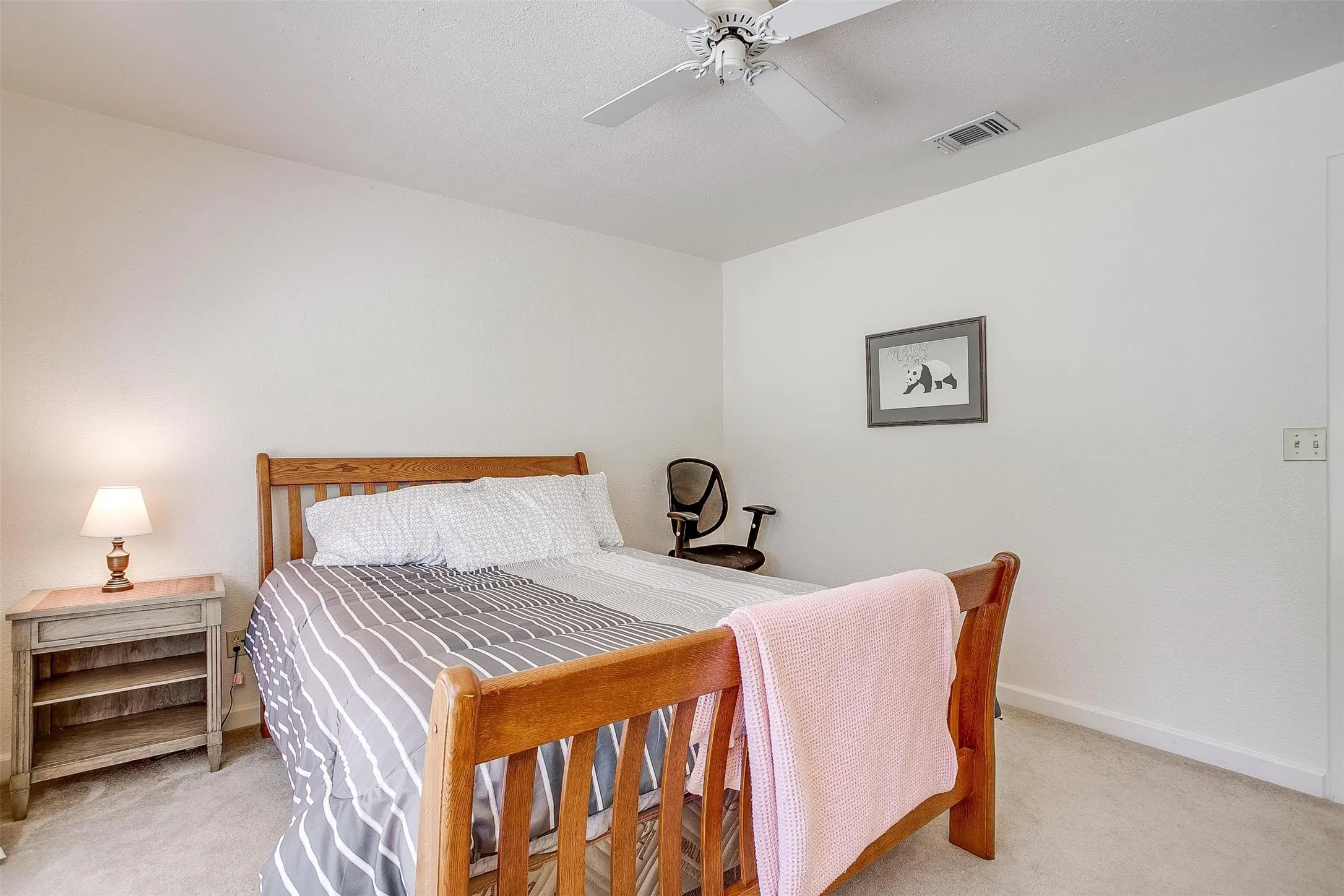Single Family Residence For Sale in Johnson County , 8621 Ravenswood Road, Granbury, Texas 76049, 4 Bedroom, 3 Bathroom, 3 Garage spaces, 3,042 Sqft, built in 1994, mls#21384765, Real Estate Agent in Granbury, Homes For Sale in Johnson county, Homes For Sale in Granbury, Realtor in Granbury Texas, Real Estate Brokerage Independent Realty Texas, Luminita Cordes Realtor
