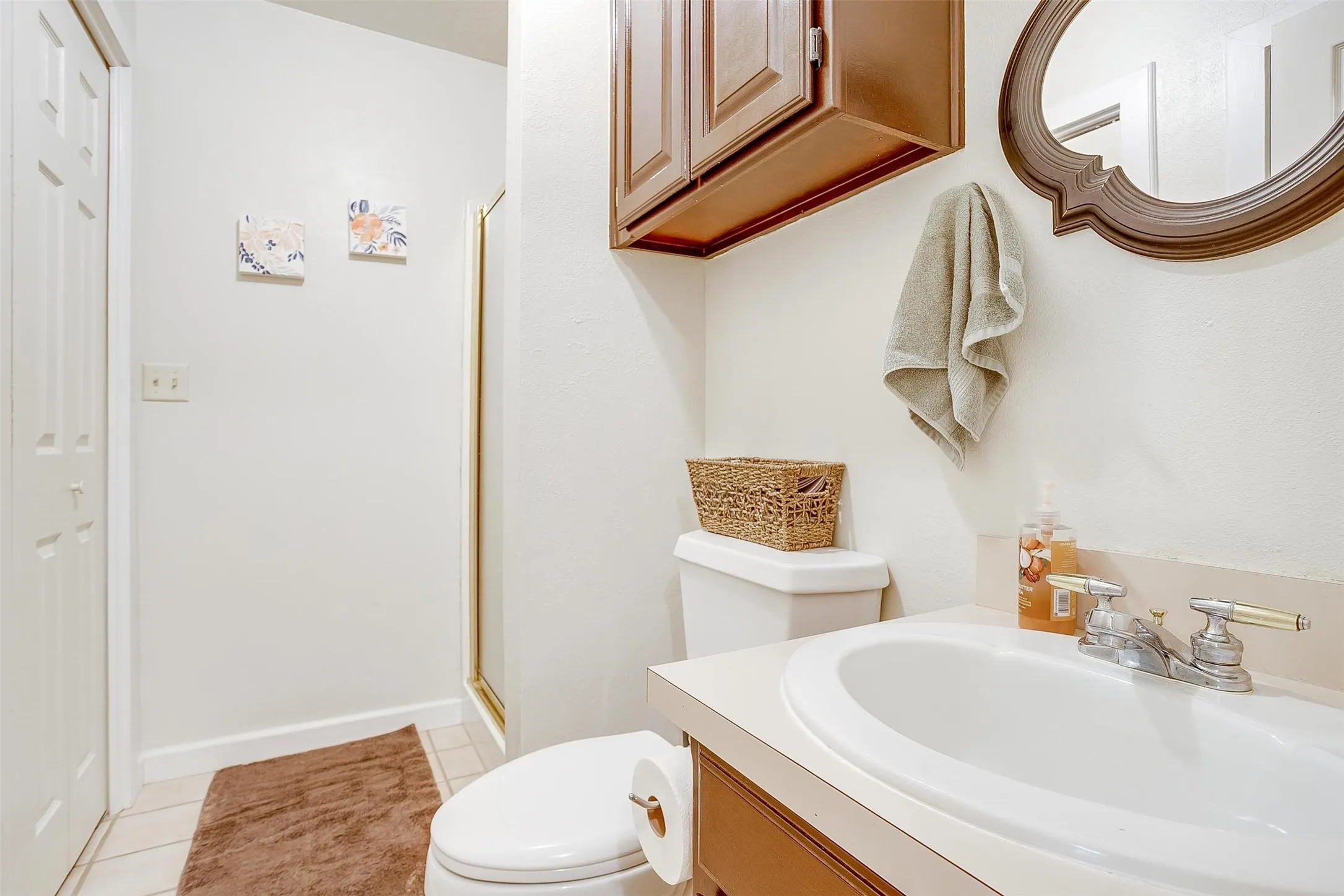 Single Family Residence For Sale in Johnson County , 8621 Ravenswood Road, Granbury, Texas 76049, 4 Bedroom, 3 Bathroom, 3 Garage spaces, 3,042 Sqft, built in 1994, mls#21384765, Real Estate Agent in Granbury, Homes For Sale in Johnson county, Homes For Sale in Granbury, Realtor in Granbury Texas, Real Estate Brokerage Independent Realty Texas, Luminita Cordes Realtor