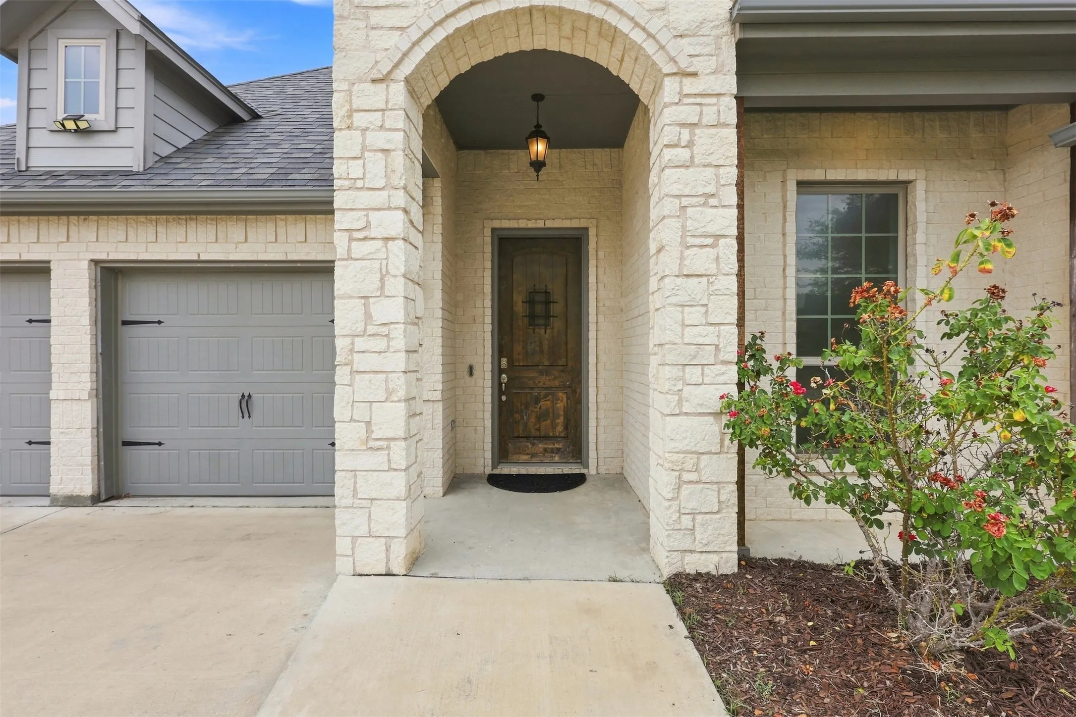 Single Family Residence For Sale in Parker County , 127 Preakness Drive, Willow Park, Texas 76087, 4 Bedroom, 4 Bathroom, 2 Garage spaces, 2,761 Sqft, built in 2018, mls#21384828, Real Estate Agent in Willow Park, Homes For Sale in Parker county, Homes For Sale in Willow Park, Realtor in Willow Park Texas, Real Estate Brokerage Independent Realty Texas, Luminita Cordes Realtor