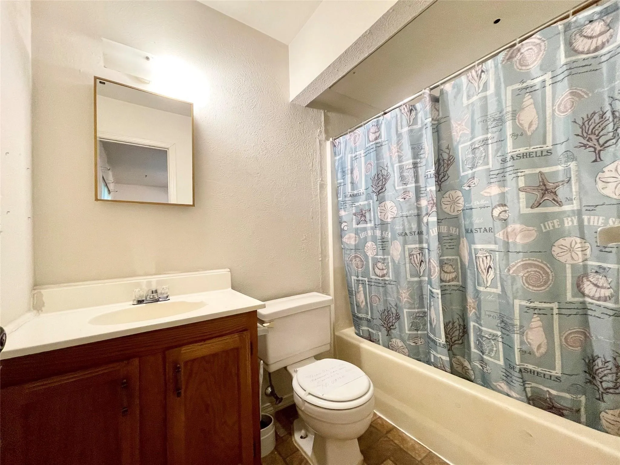 Single Family Residence For Rent in Dallas County , 9551 Kerrville Street, Dallas, Texas 75227, 2 Bedroom, 2 Bathroom, 1 Garage spaces, 1,054 Sqft, built in 1983, mls#21384873, Real Estate Agent in Dallas, Homes For Rent in Dallas county, Homes For Rent in Dallas, Realtor in Dallas Texas, Real Estate Brokerage Independent Realty Texas, Luminita Cordes Realtor