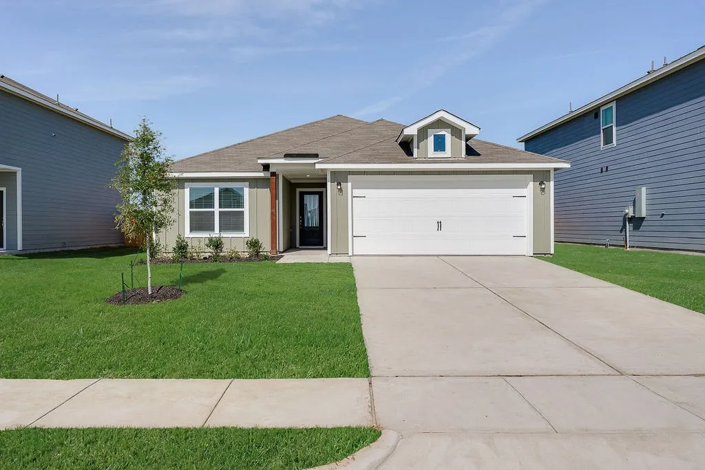 Single Family Residence For Sale in Hunt County , 1206 Reed Street, Greenville, Texas 75401, 3 Bedroom, 2 Bathroom, 2 Garage spaces, 1,175 Sqft, built in 2025, mls#21384877, Real Estate Agent in Greenville, Homes For Sale in Hunt county, Homes For Sale in Greenville, Realtor in Greenville Texas, Real Estate Brokerage Independent Realty Texas, Luminita Cordes Realtor