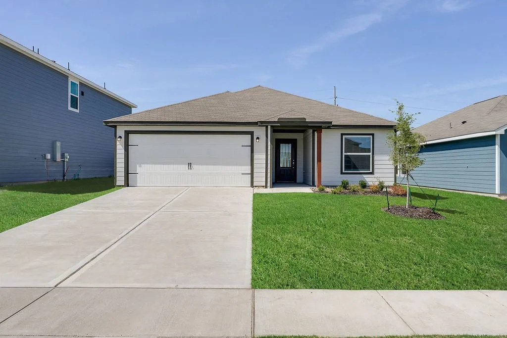 Single Family Residence For Sale in Hunt County , 4806 Fillmore Drive, Greenville, Texas 75401, 3 Bedroom, 2 Bathroom, 2 Garage spaces, 1,316 Sqft, built in 2026, mls#21384878, Real Estate Agent in Greenville, Homes For Sale in Hunt county, Homes For Sale in Greenville, Realtor in Greenville Texas, Real Estate Brokerage Independent Realty Texas, Luminita Cordes Realtor