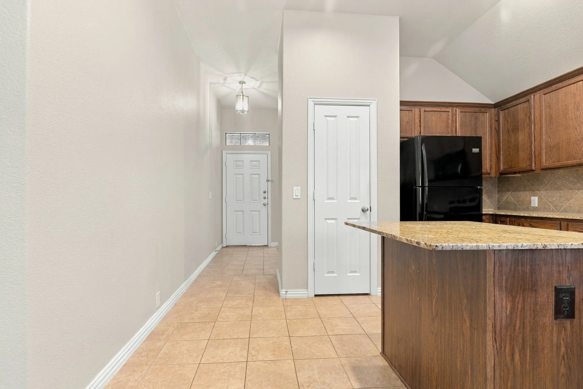 Single Family Residence For Sale in Tarrant County , 2927 Albares Drive, Grand Prairie, Texas 75054, 4 Bedroom, 2 Bathroom, 2 Garage spaces, 1,995 Sqft, built in 2010, mls#21363481, Real Estate Agent in Grand Prairie, Homes For Sale in Tarrant county, Homes For Sale in Grand Prairie, Realtor in Grand Prairie Texas, Real Estate Brokerage Independent Realty Texas, Luminita Cordes Realtor