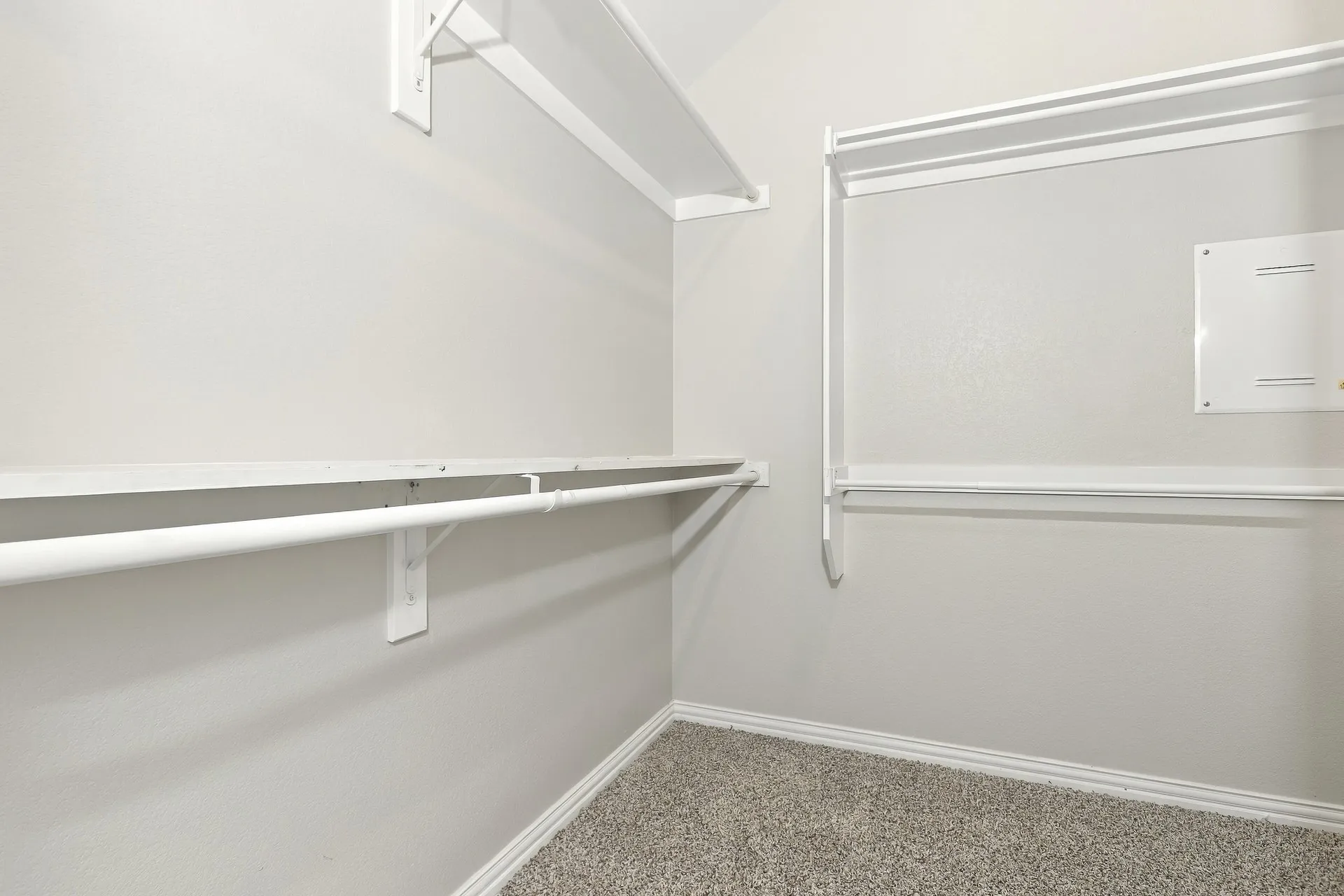 Single Family Residence For Sale in Tarrant County , 2927 Albares Drive, Grand Prairie, Texas 75054, 4 Bedroom, 2 Bathroom, 2 Garage spaces, 1,995 Sqft, built in 2010, mls#21363481, Real Estate Agent in Grand Prairie, Homes For Sale in Tarrant county, Homes For Sale in Grand Prairie, Realtor in Grand Prairie Texas, Real Estate Brokerage Independent Realty Texas, Luminita Cordes Realtor