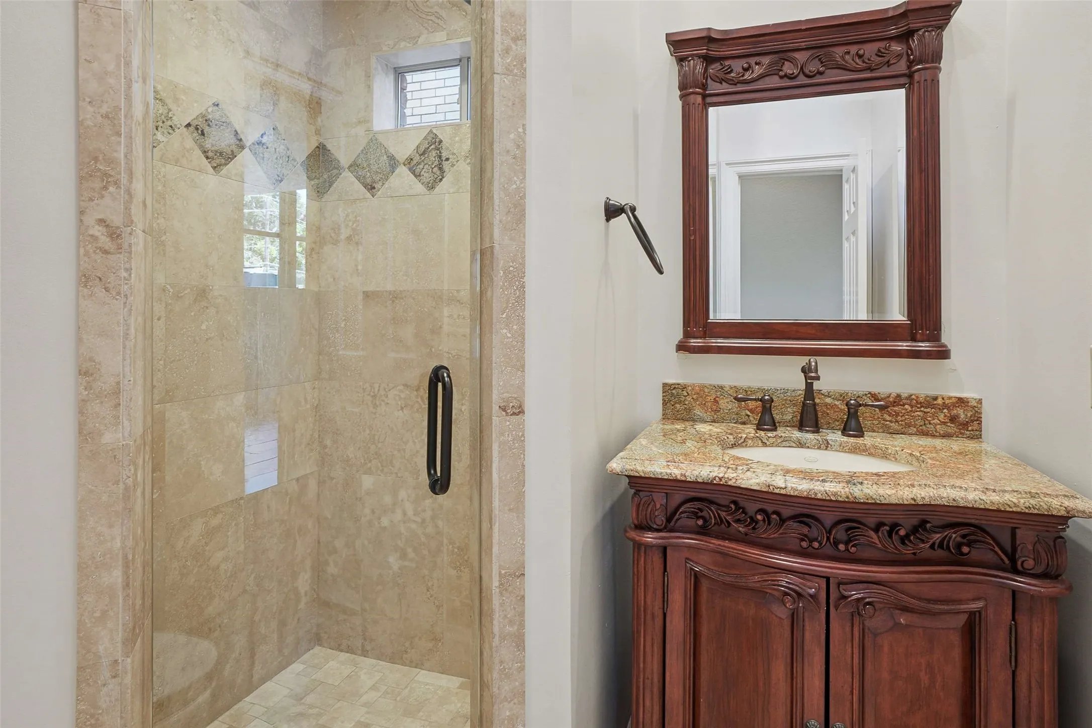 Single Family Residence For Rent in Collin County , 5604 Bent Creek Trail, Dallas, Texas 75252, 4 Bedroom, 4 Bathroom, 3 Garage spaces, 3,880 Sqft, built in 1985, mls#21384886, Real Estate Agent in Dallas, Homes For Rent in Collin county, Homes For Rent in Dallas, Realtor in Dallas Texas, Real Estate Brokerage Independent Realty Texas, Luminita Cordes Realtor