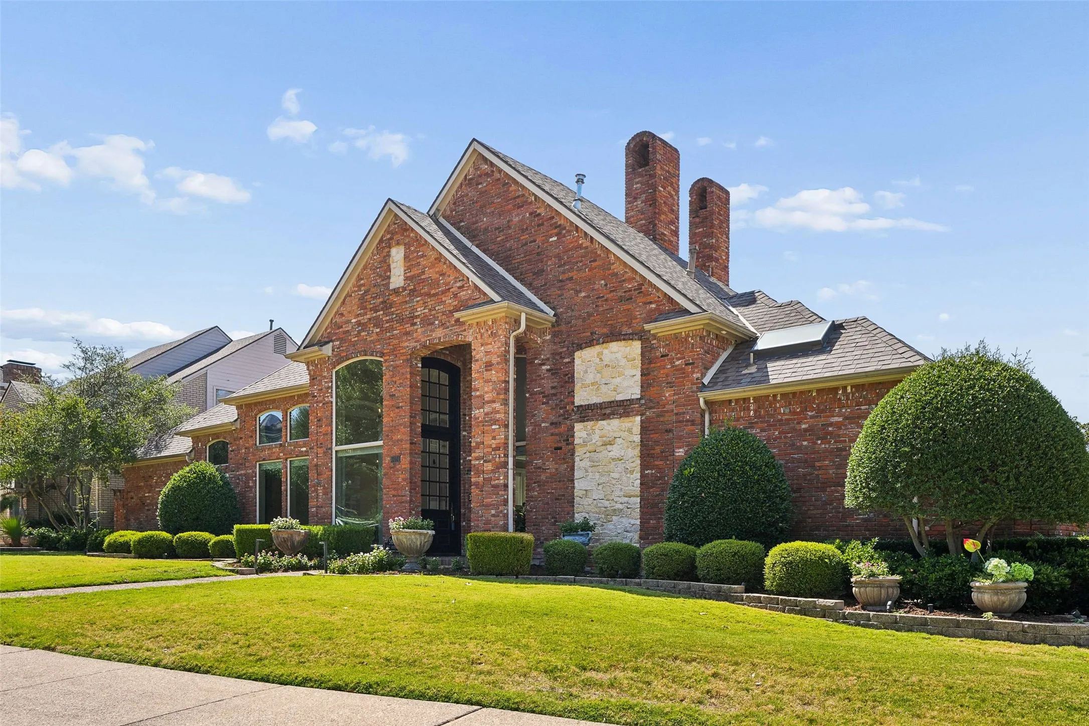 Single Family Residence For Rent in Collin County , 5604 Bent Creek Trail, Dallas, Texas 75252, 4 Bedroom, 4 Bathroom, 3 Garage spaces, 3,880 Sqft, built in 1985, mls#21384886, Real Estate Agent in Dallas, Homes For Rent in Collin county, Homes For Rent in Dallas, Realtor in Dallas Texas, Real Estate Brokerage Independent Realty Texas, Luminita Cordes Realtor